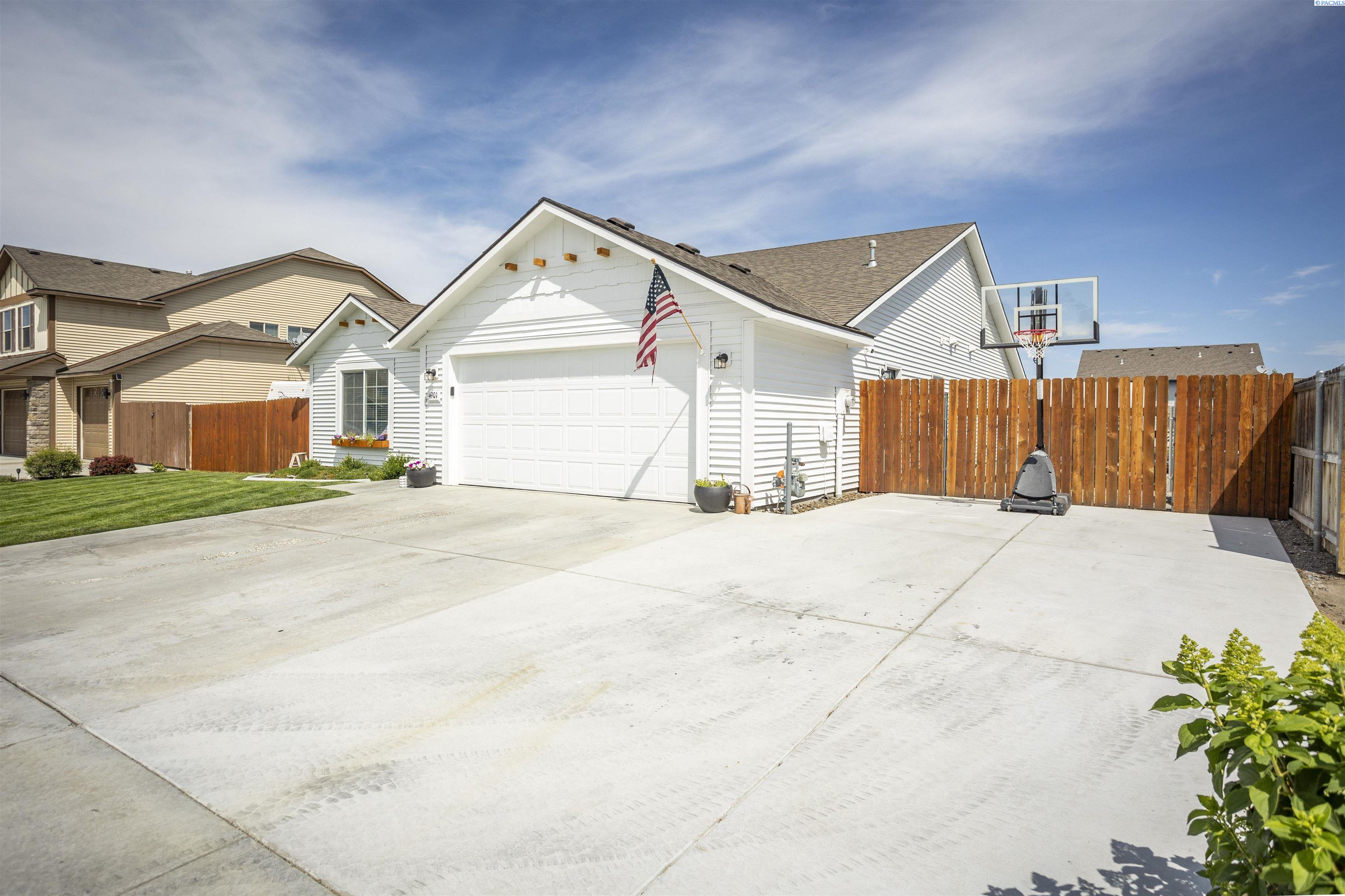 4901 NW Commons Drive