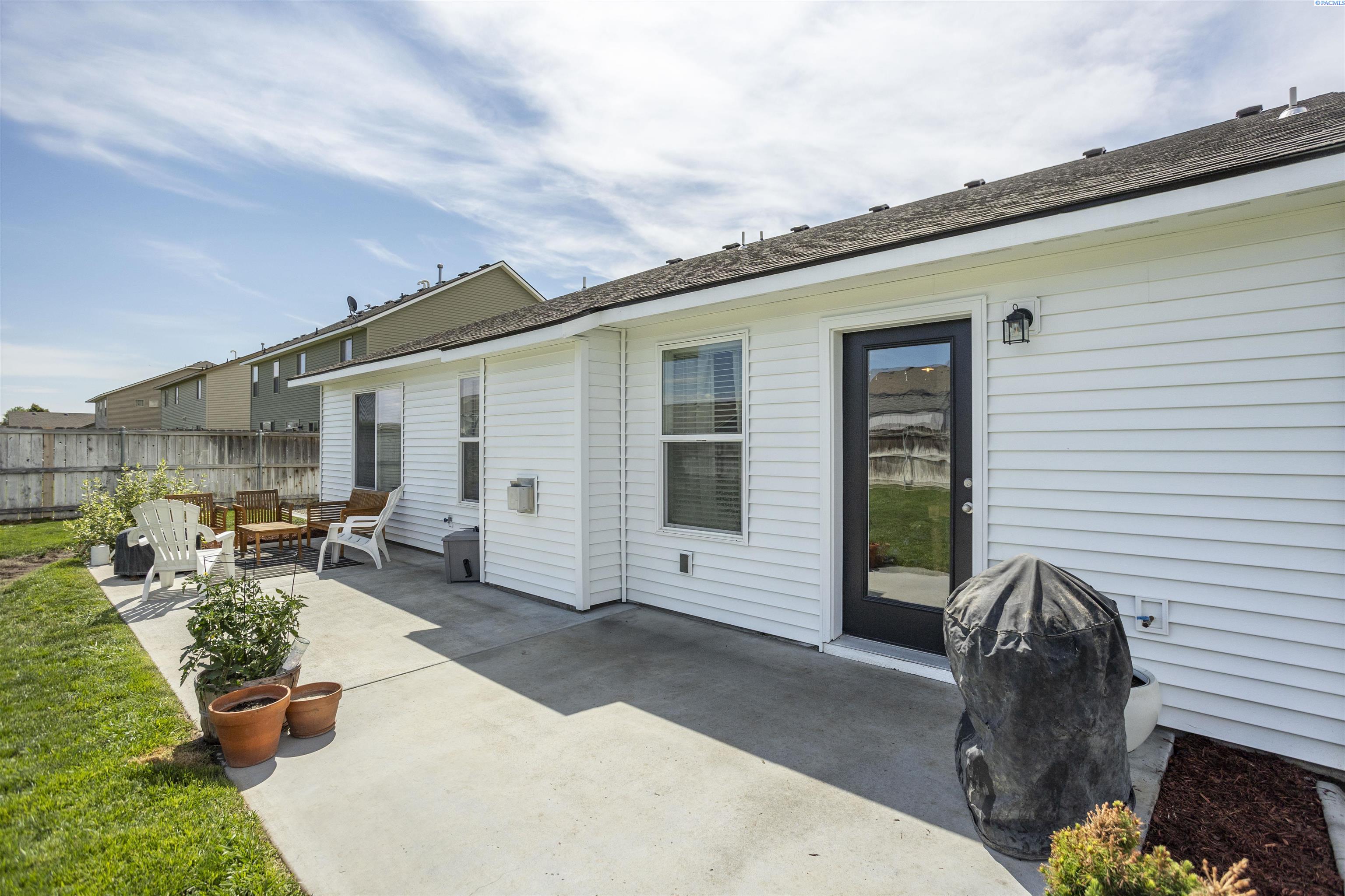 4901 NW Commons Drive