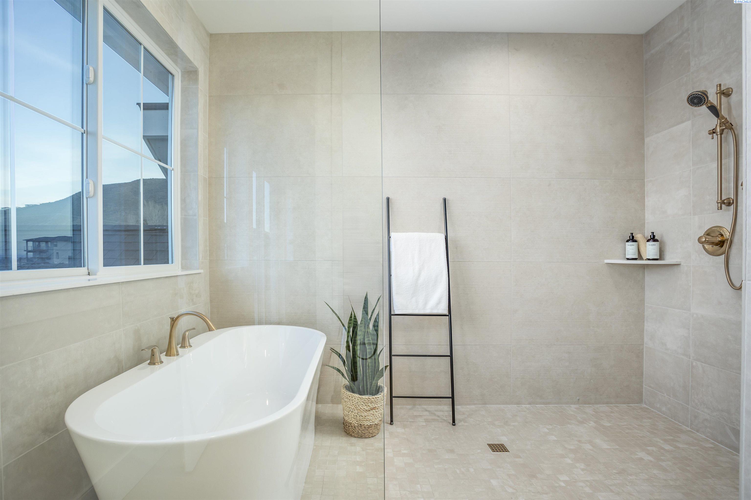 1226 Meadow Hills Dr