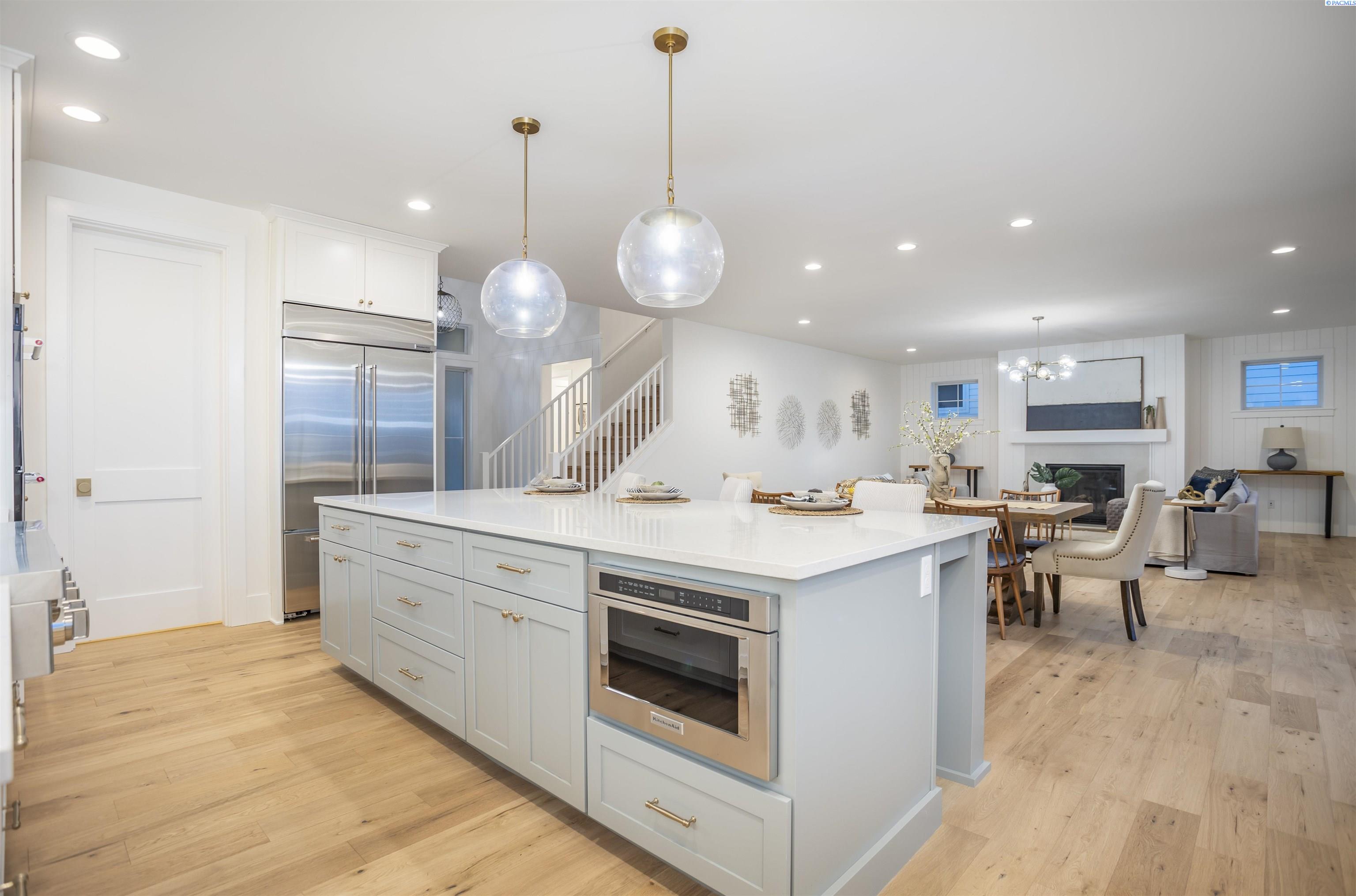 1226 Meadow Hills Dr