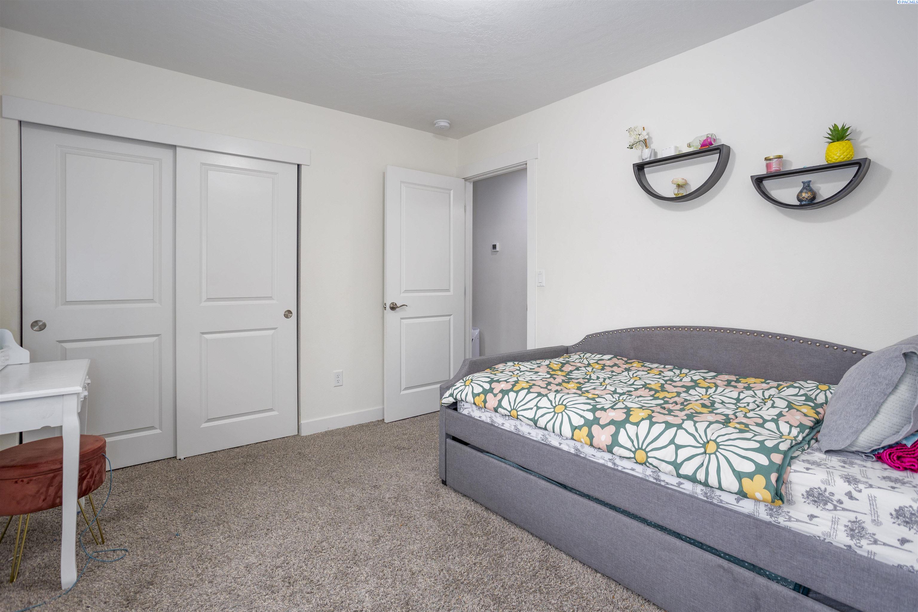 1137 S Cedar Place