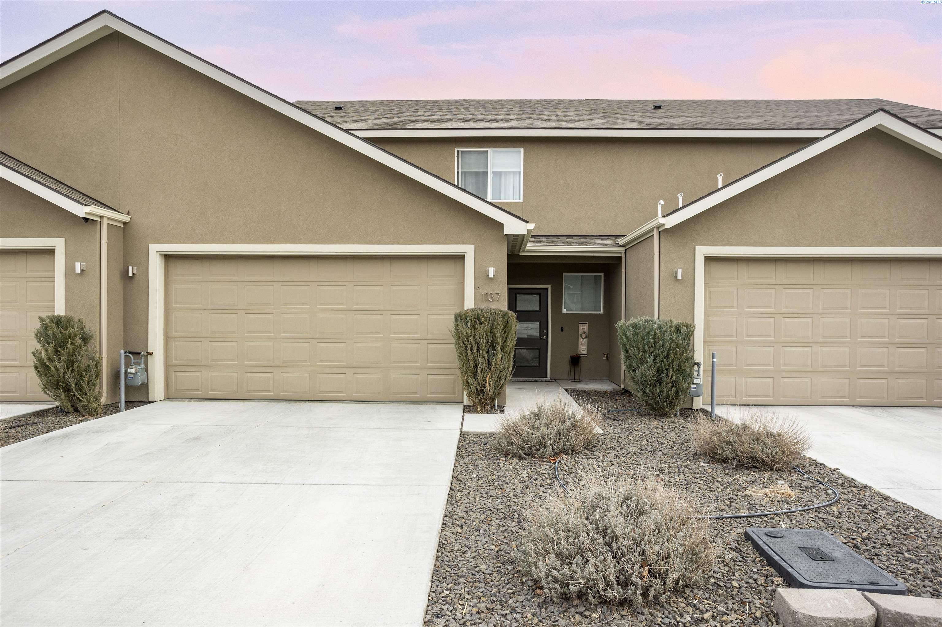 1137 S Cedar Place