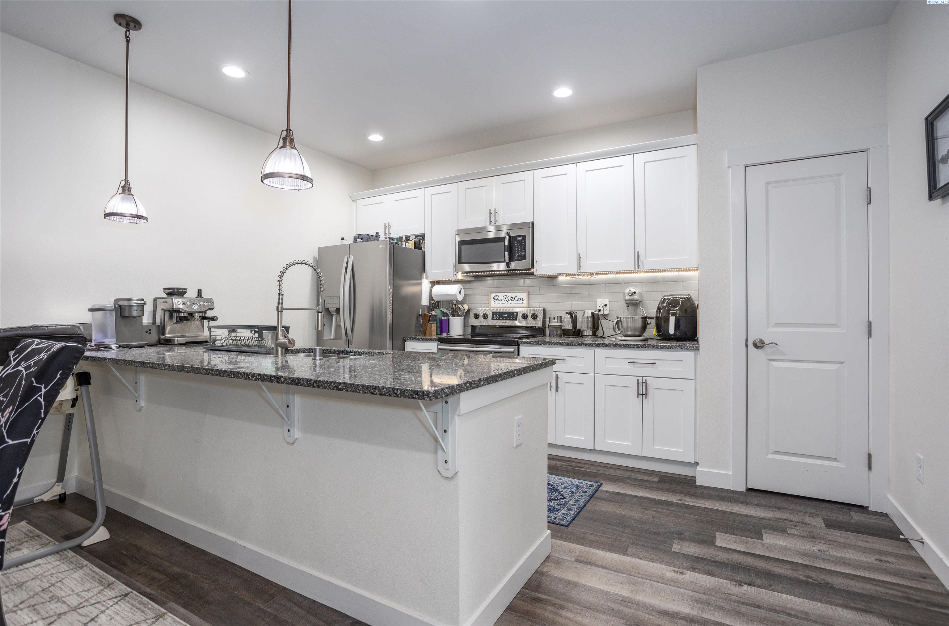 1137 S Cedar Place