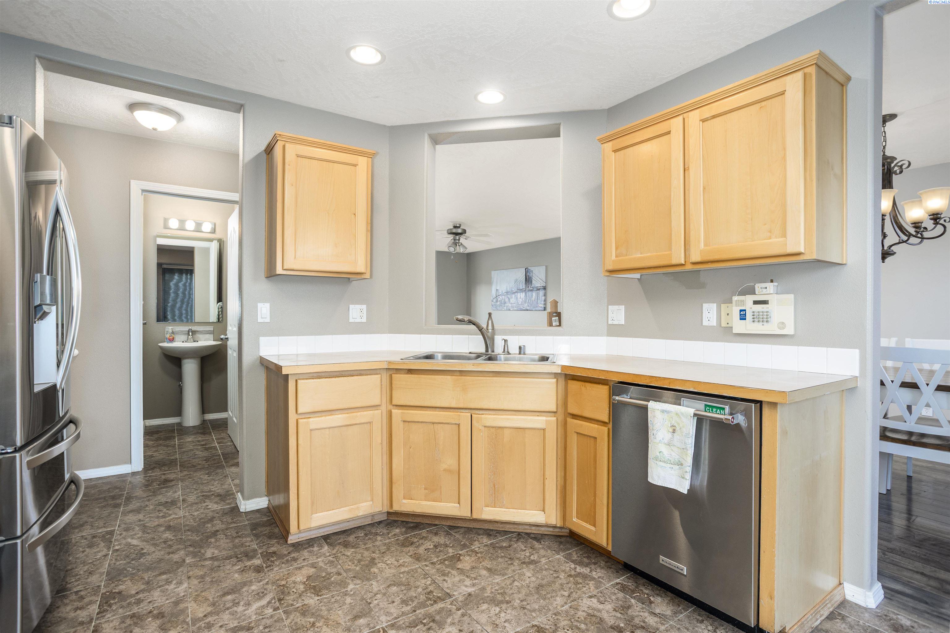 4015 Manassas Ct