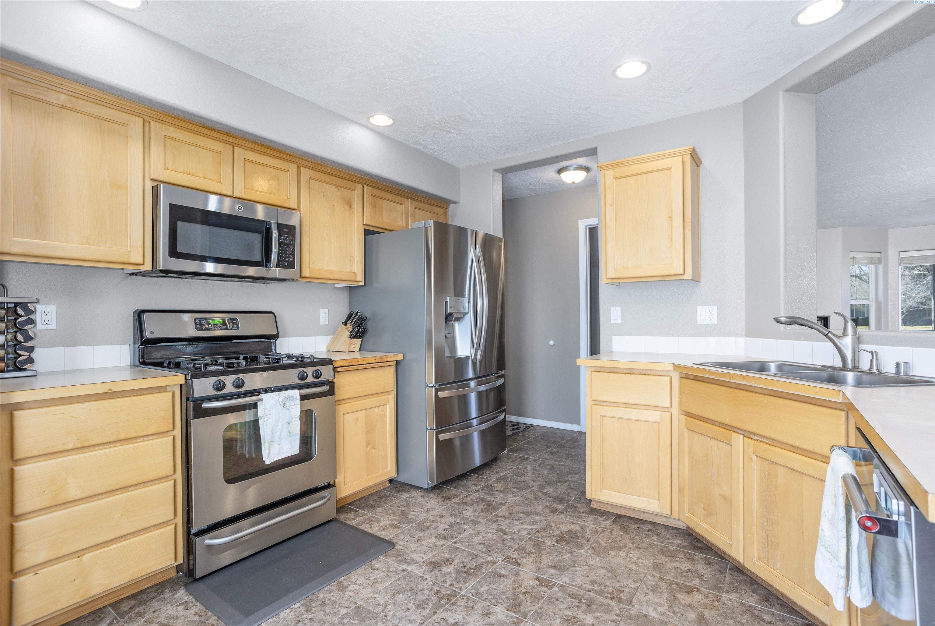 4015 Manassas Ct