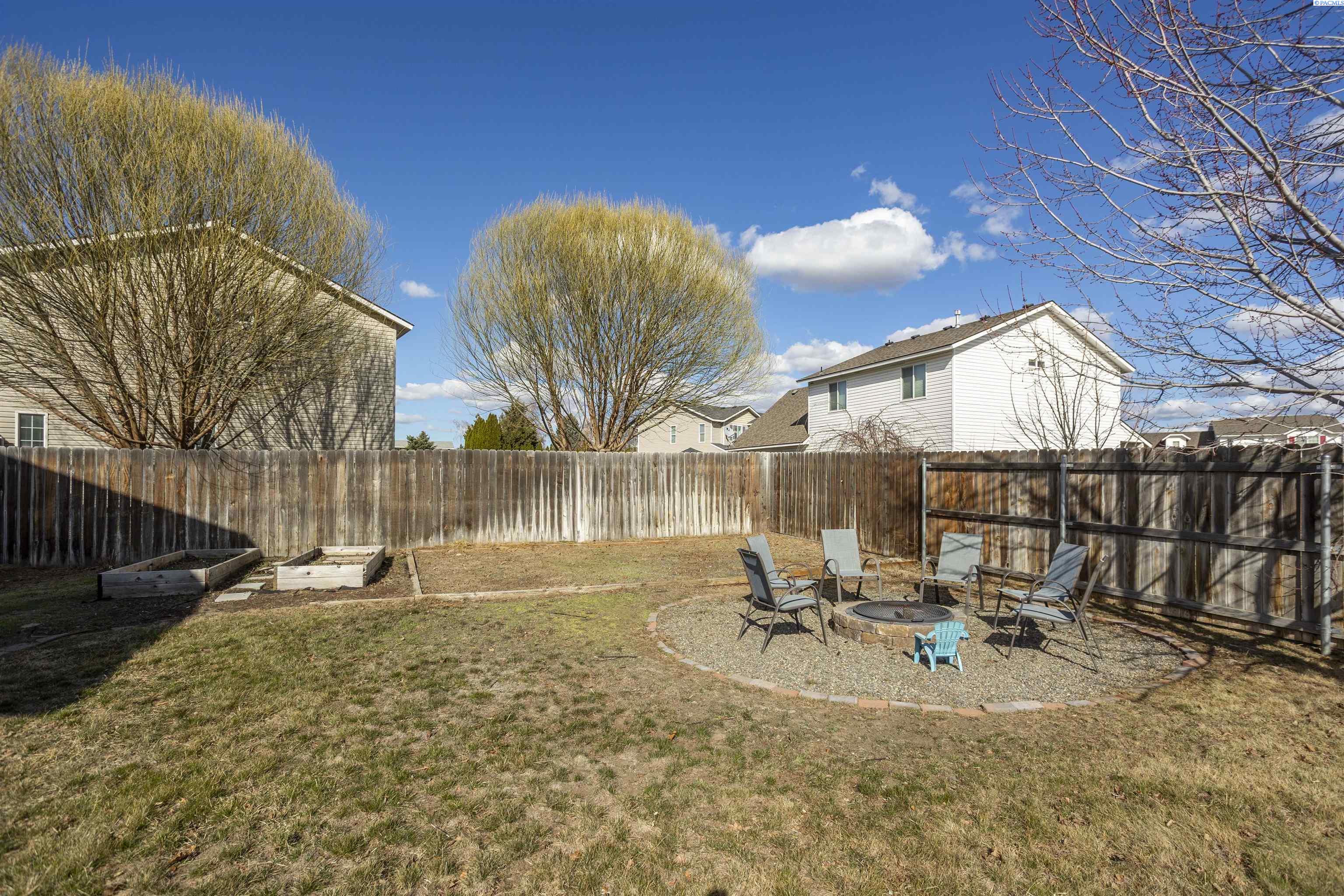 4015 Manassas Ct