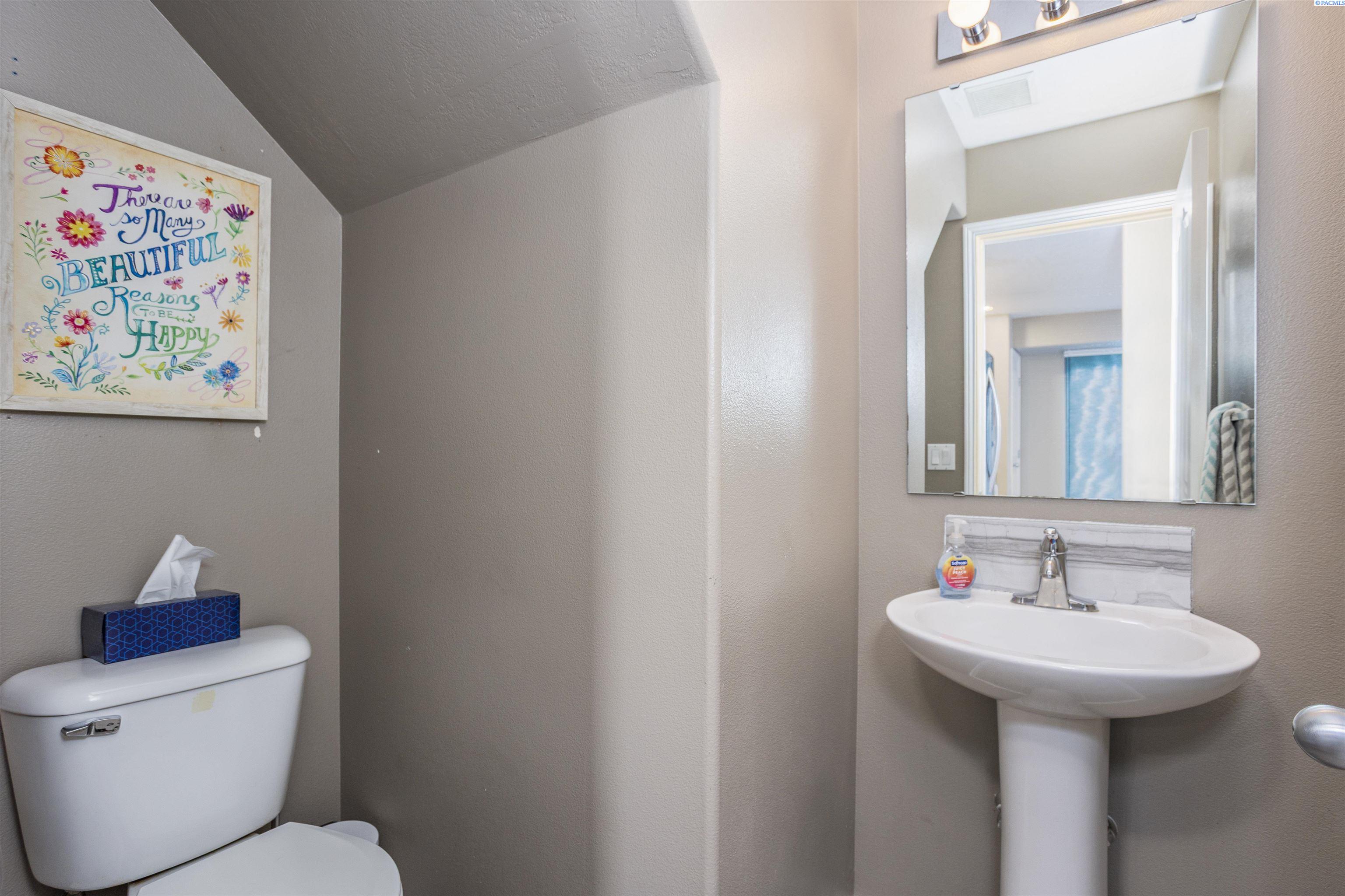 4015 Manassas Ct