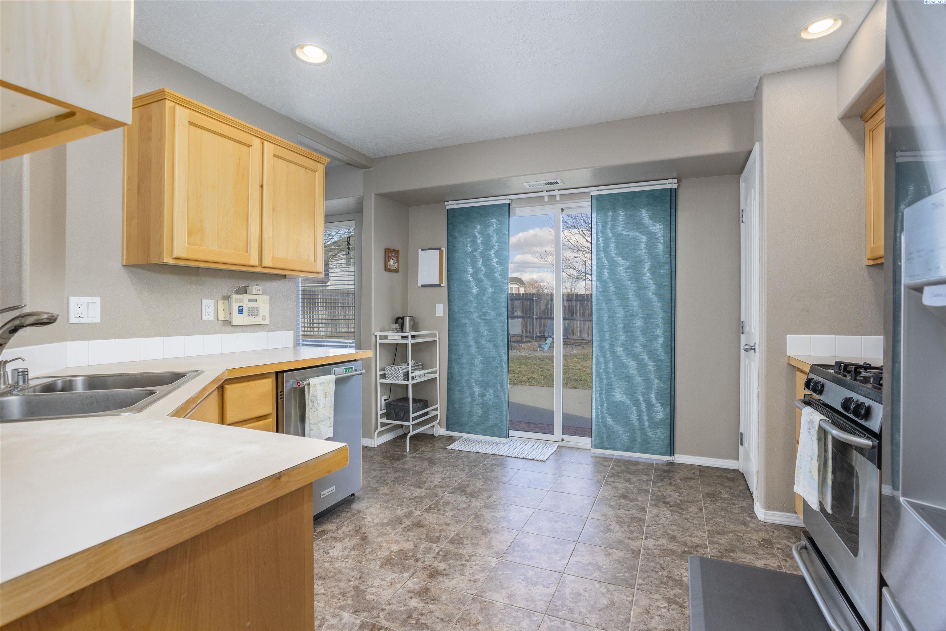 4015 Manassas Ct