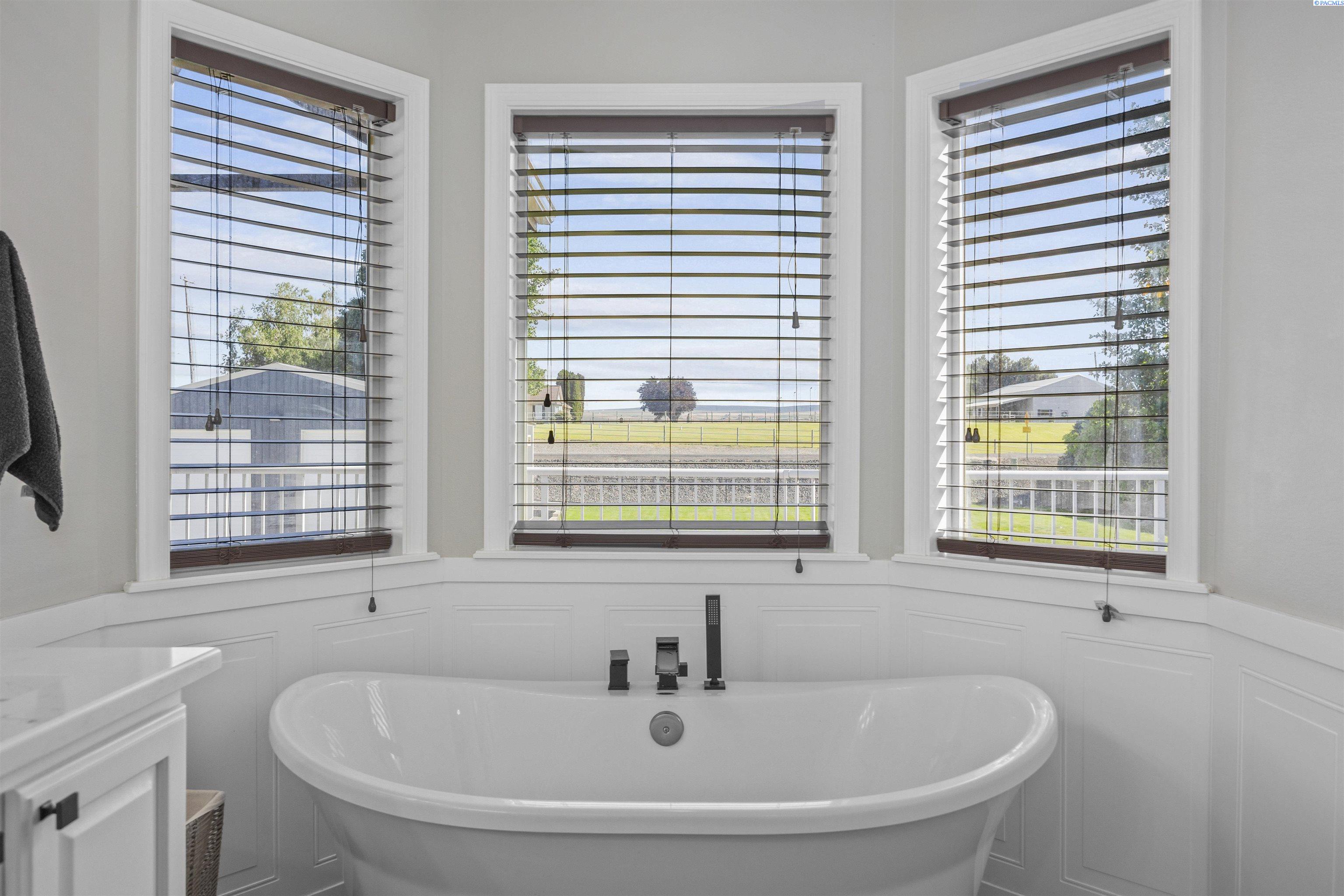 92104 E Sagebrush Rd