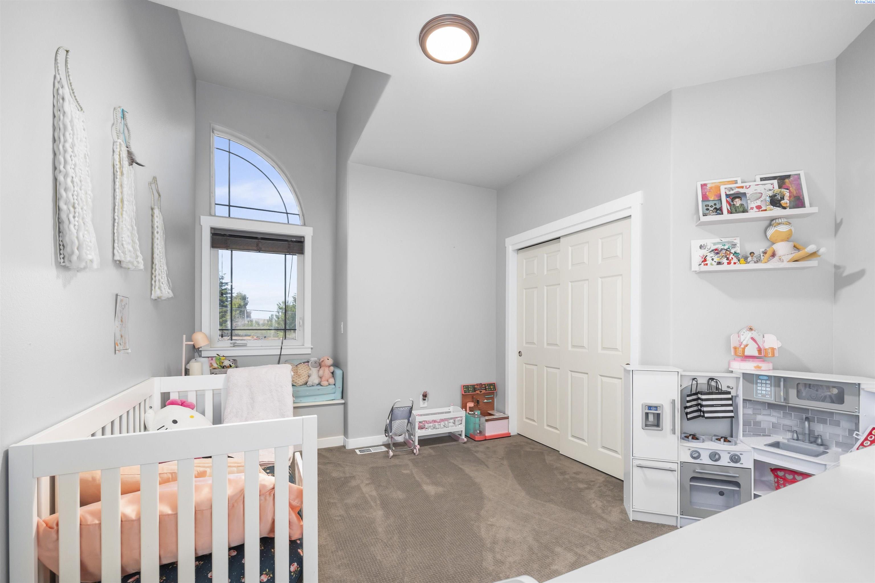 92104 E Sagebrush Rd