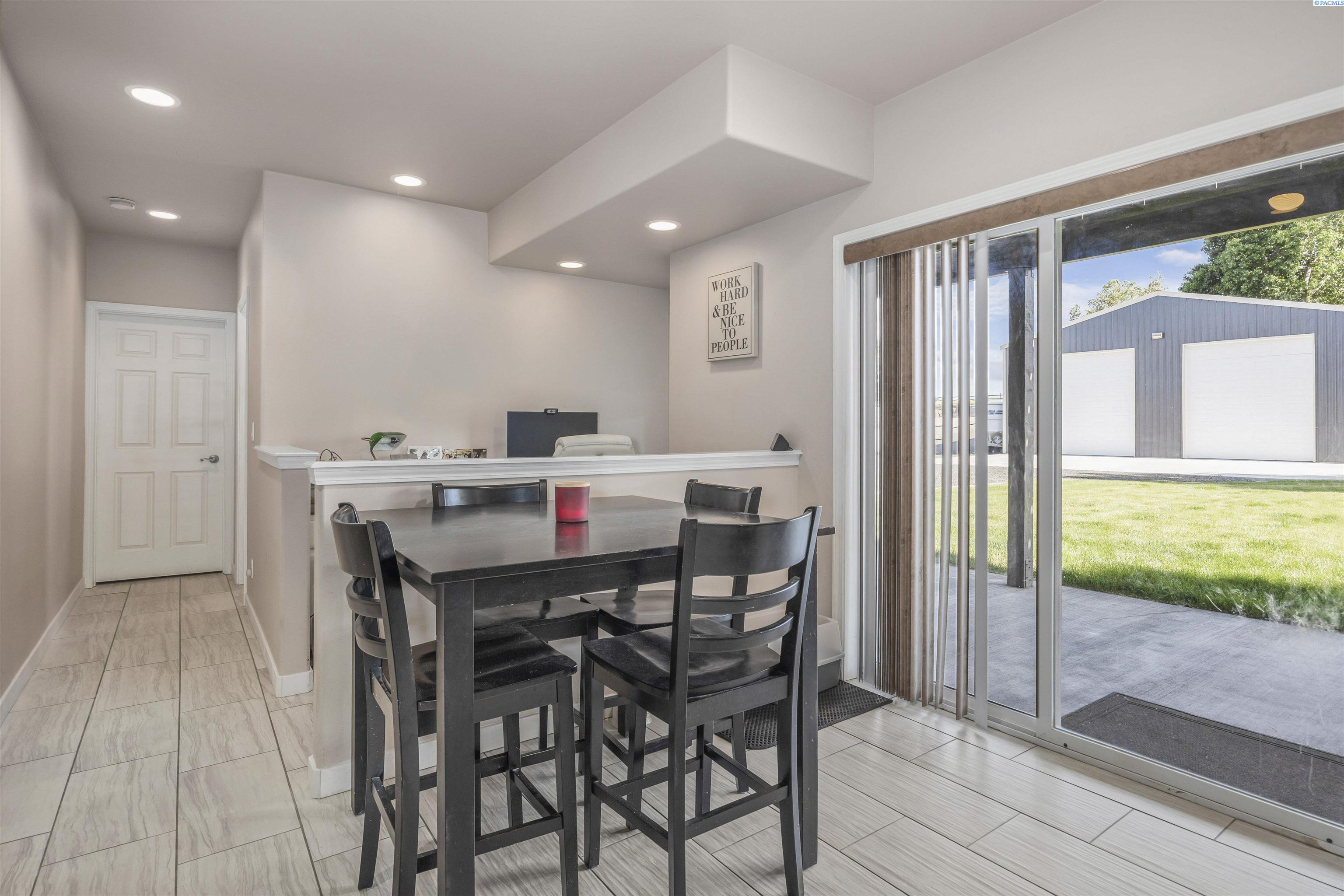 92104 E Sagebrush Rd