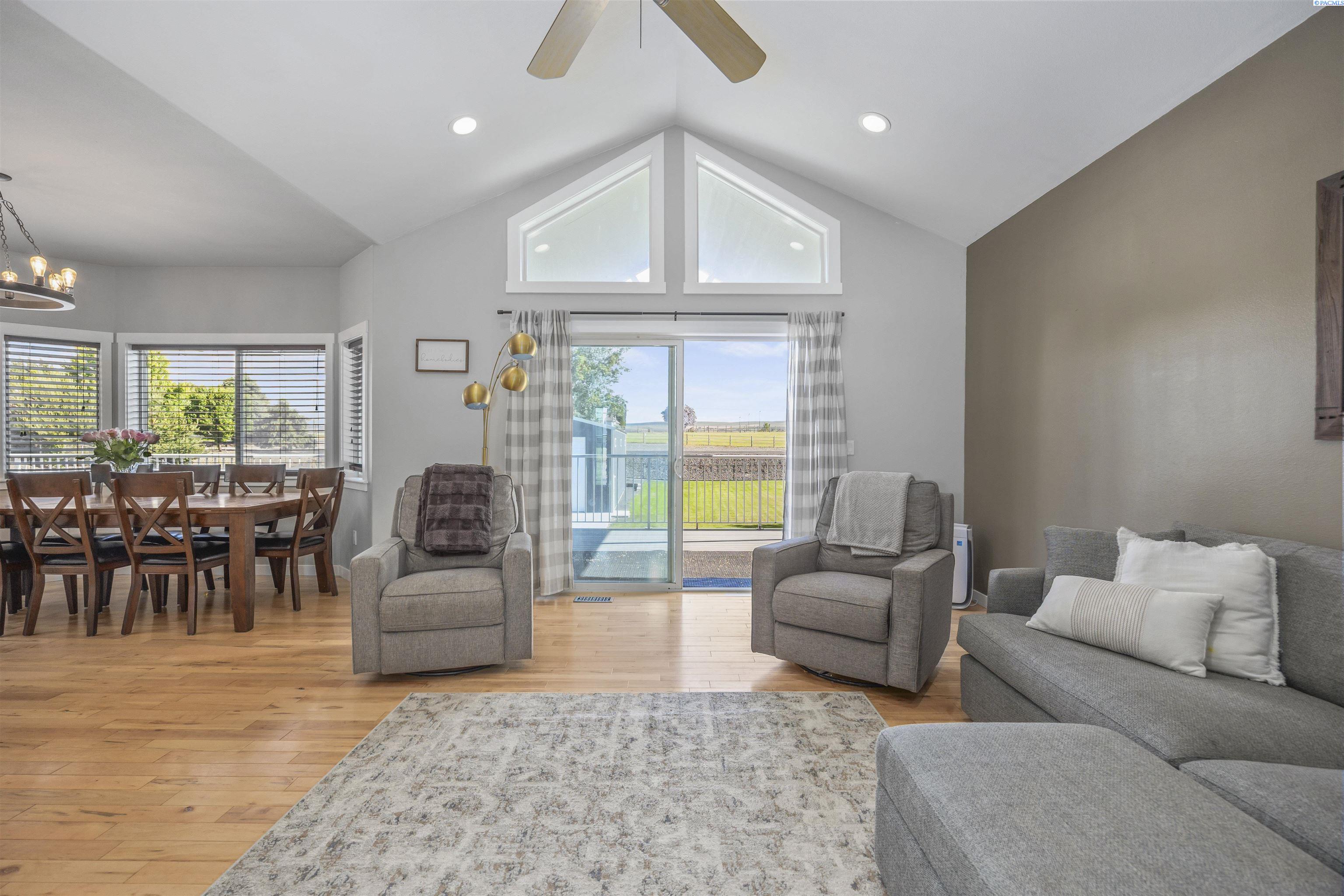 92104 E Sagebrush Rd