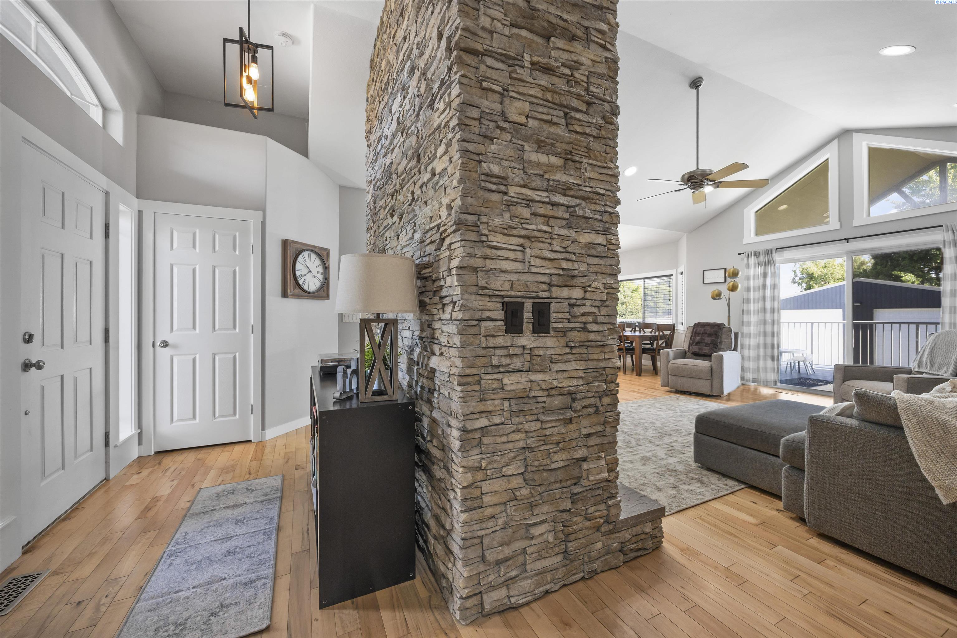 92104 E Sagebrush Rd