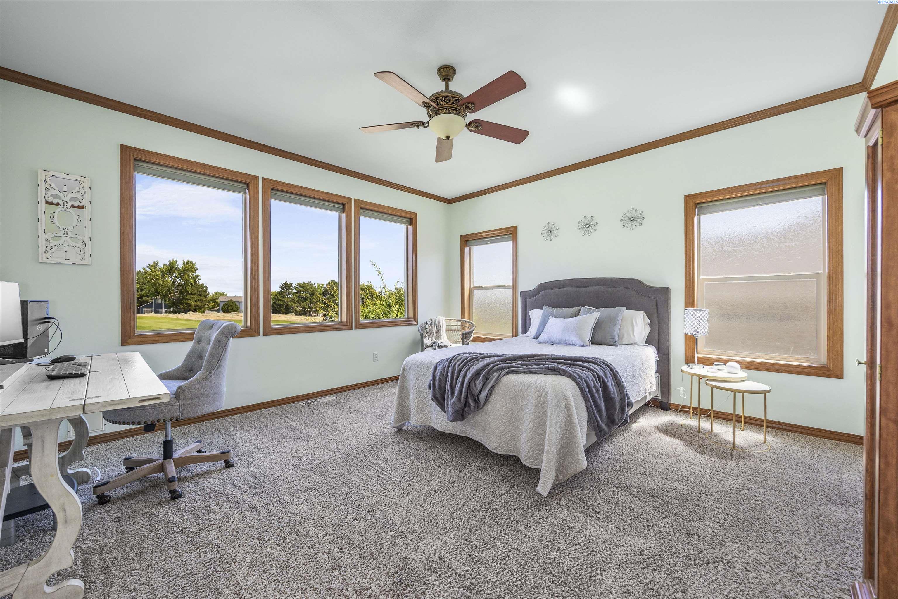 2730 Sawgrass Loop