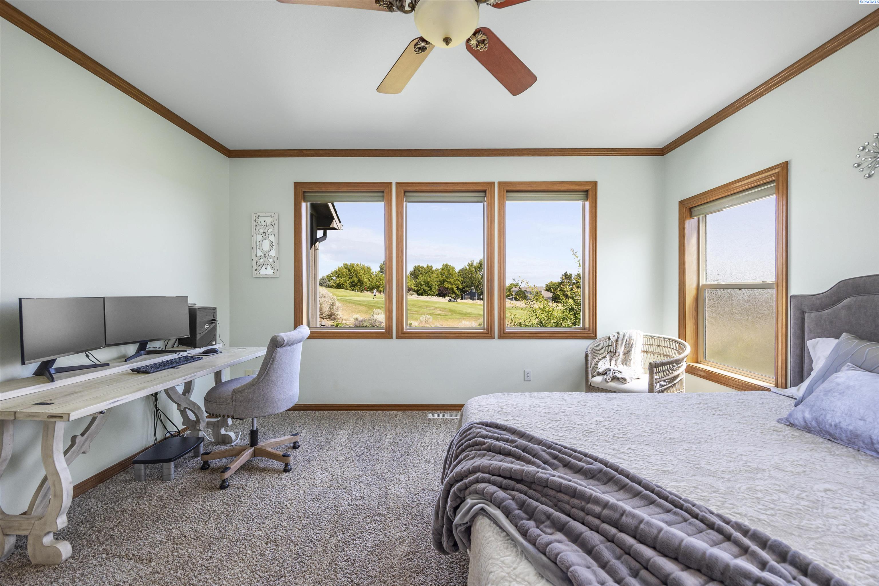 2730 Sawgrass Loop