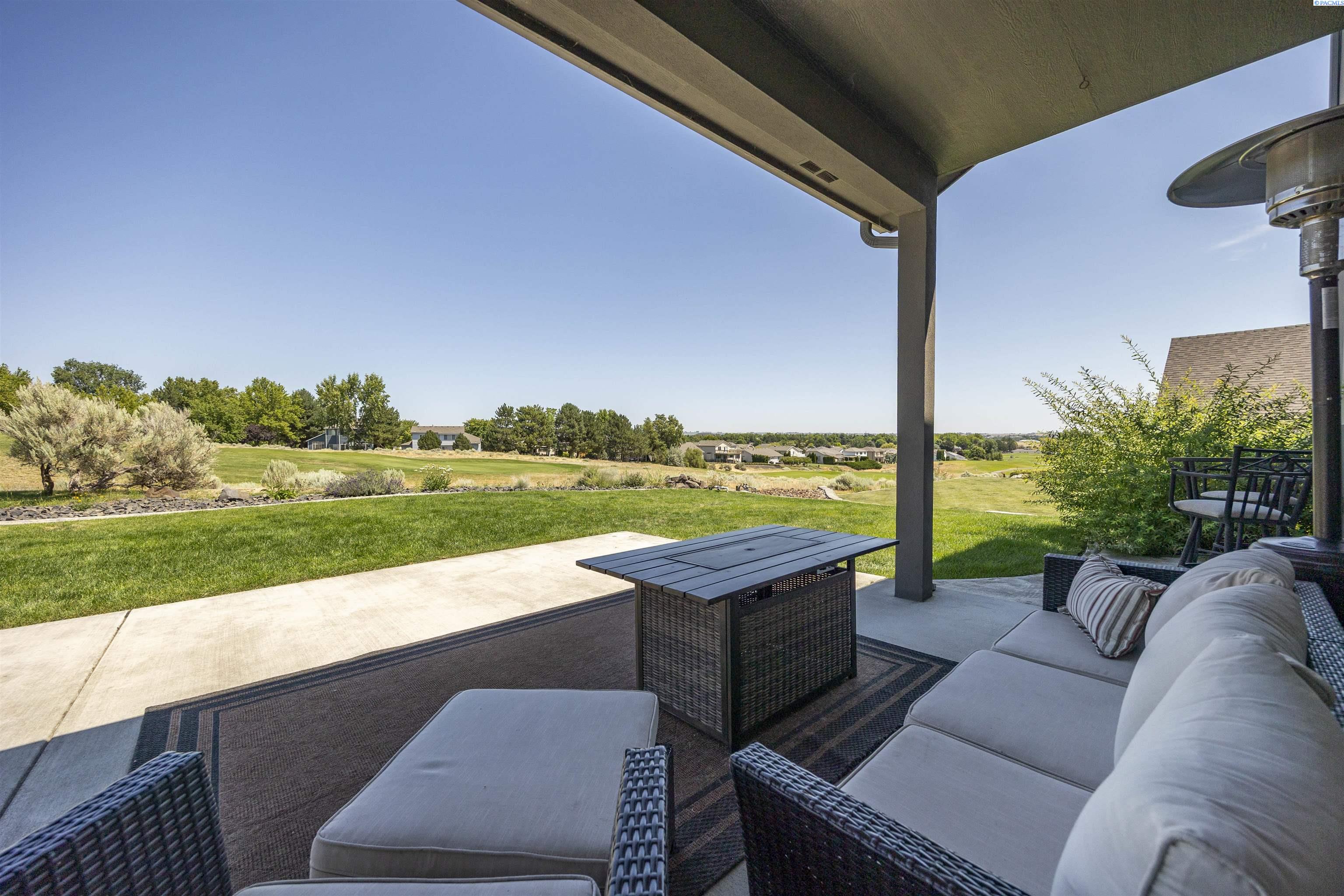 2730 Sawgrass Loop