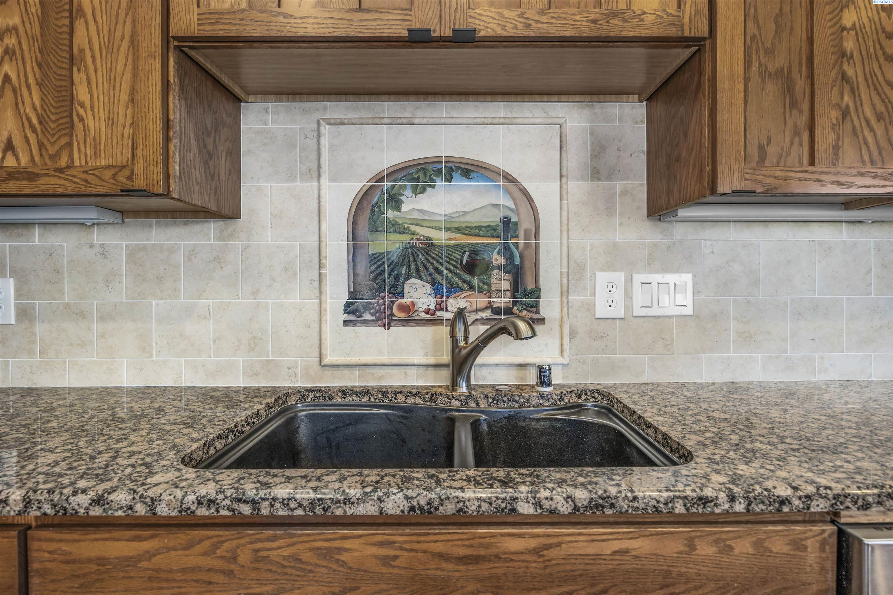 2730 Sawgrass Loop