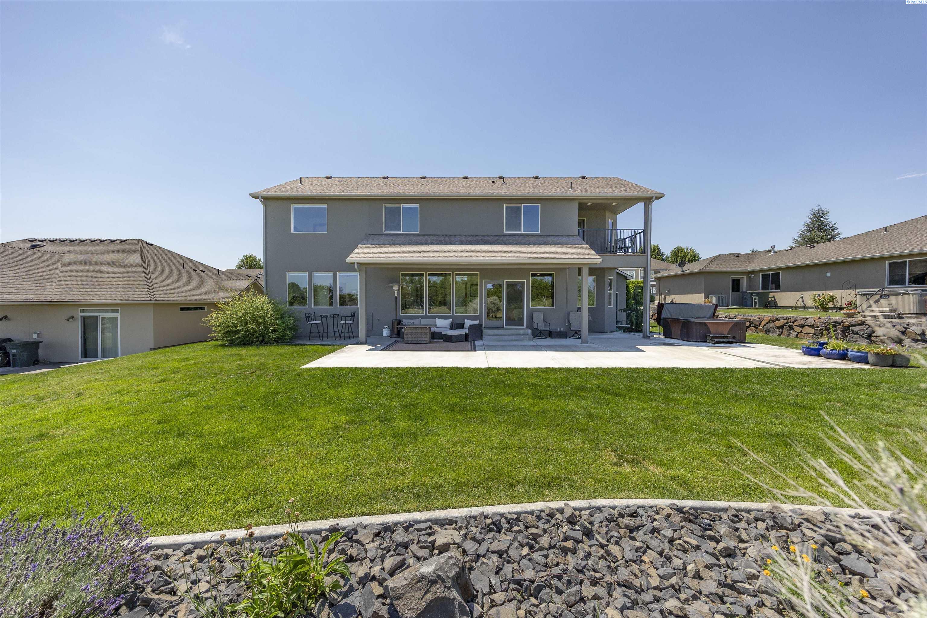 2730 Sawgrass Loop