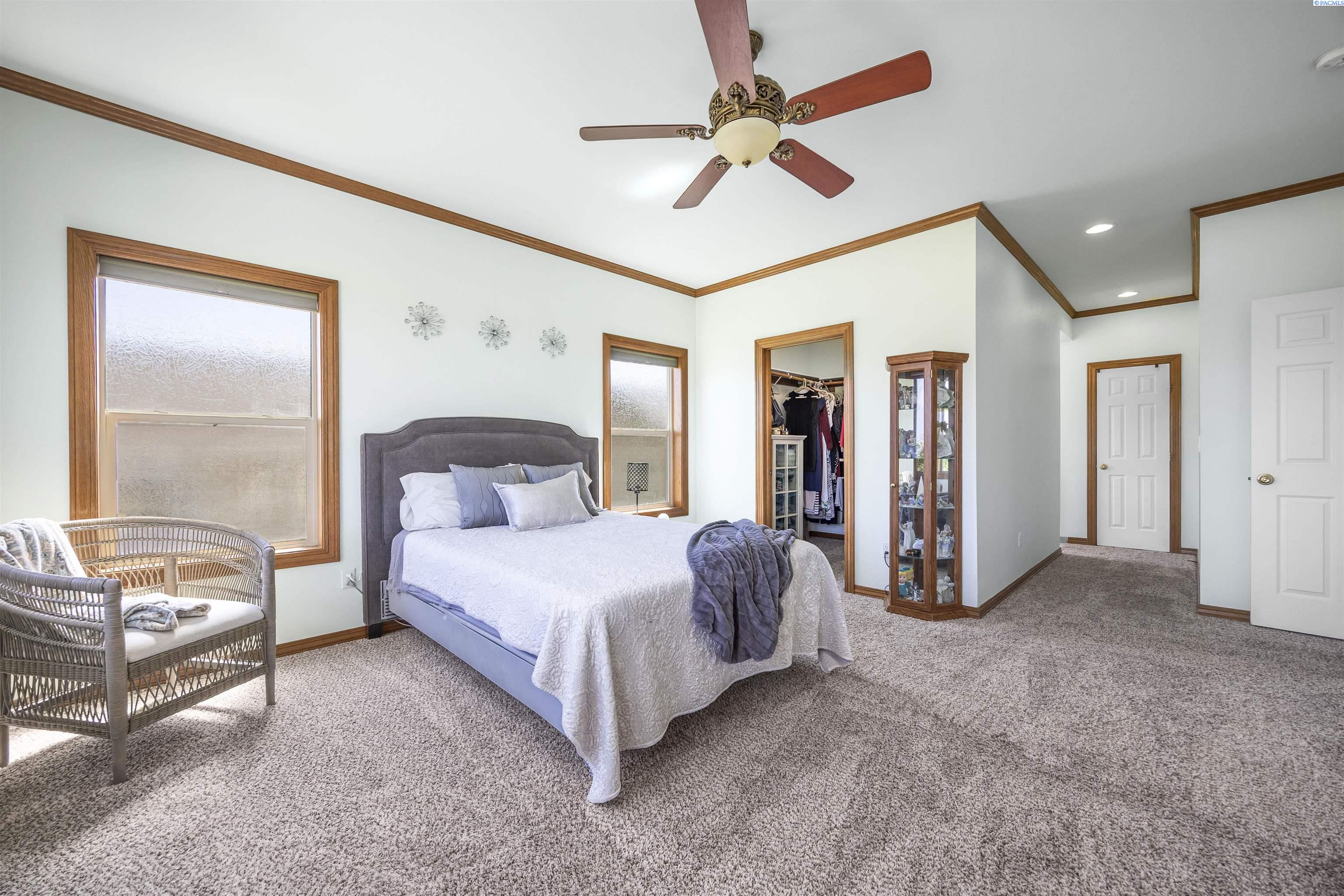 2730 Sawgrass Loop