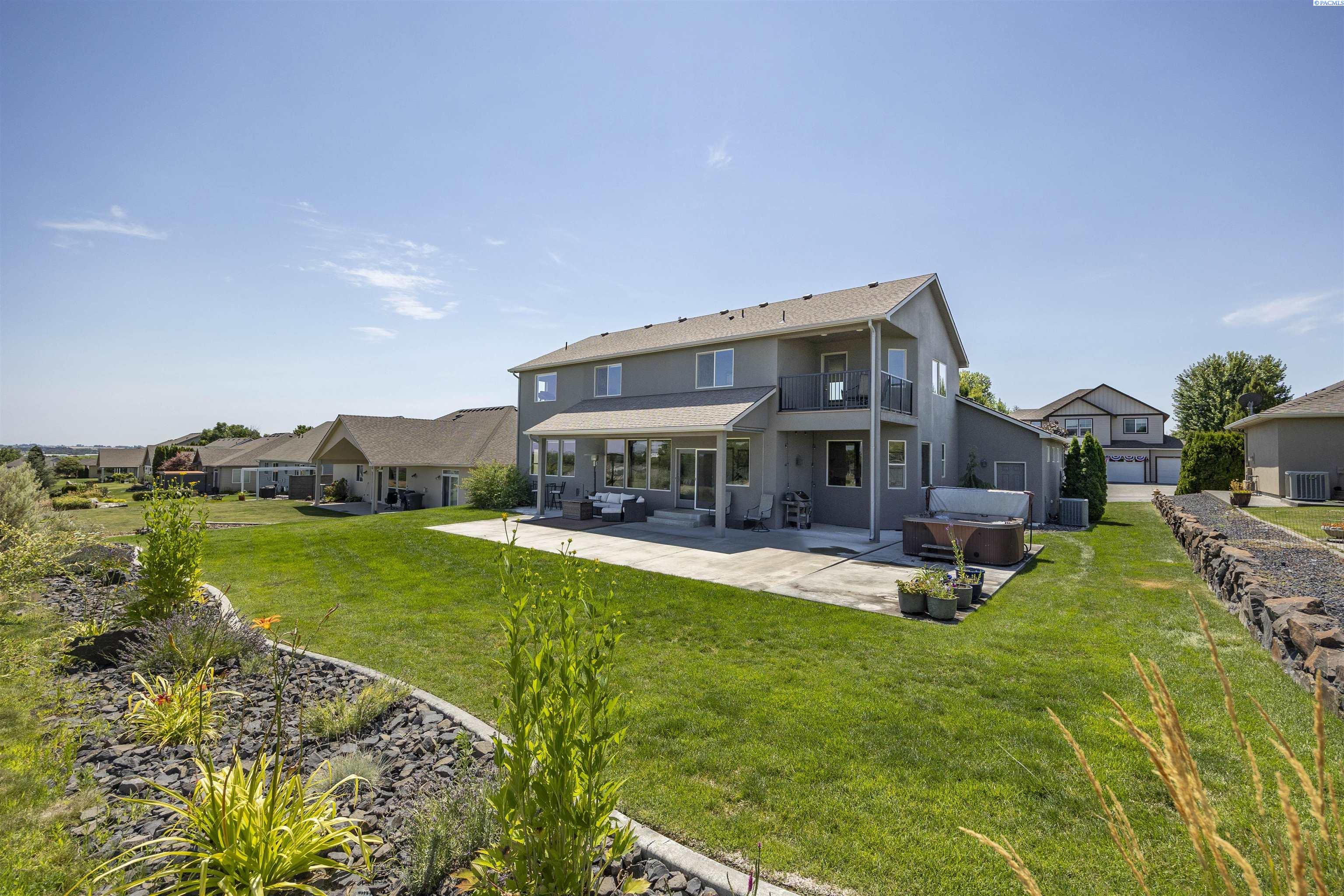 2730 Sawgrass Loop