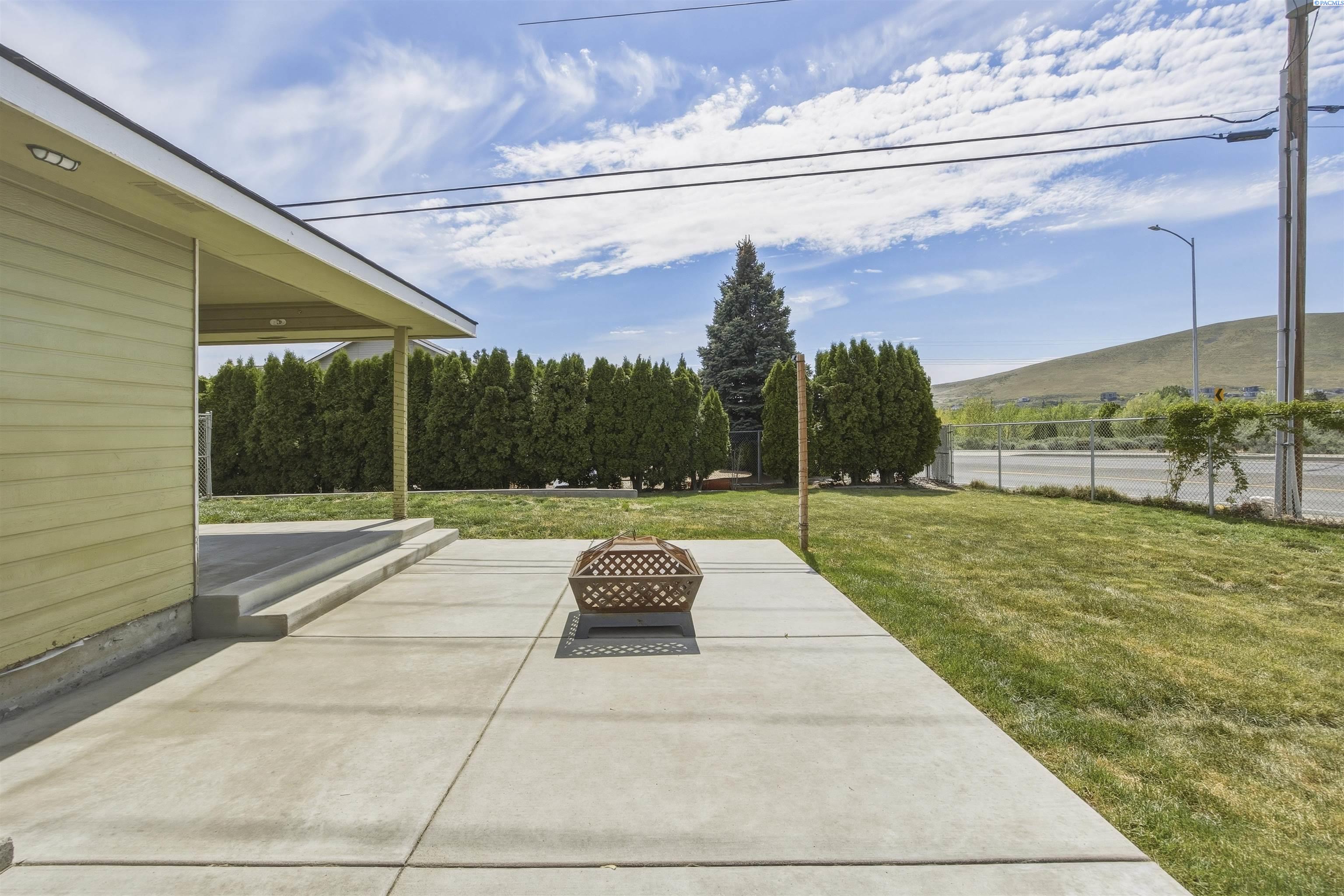 4485 Northlake Drive