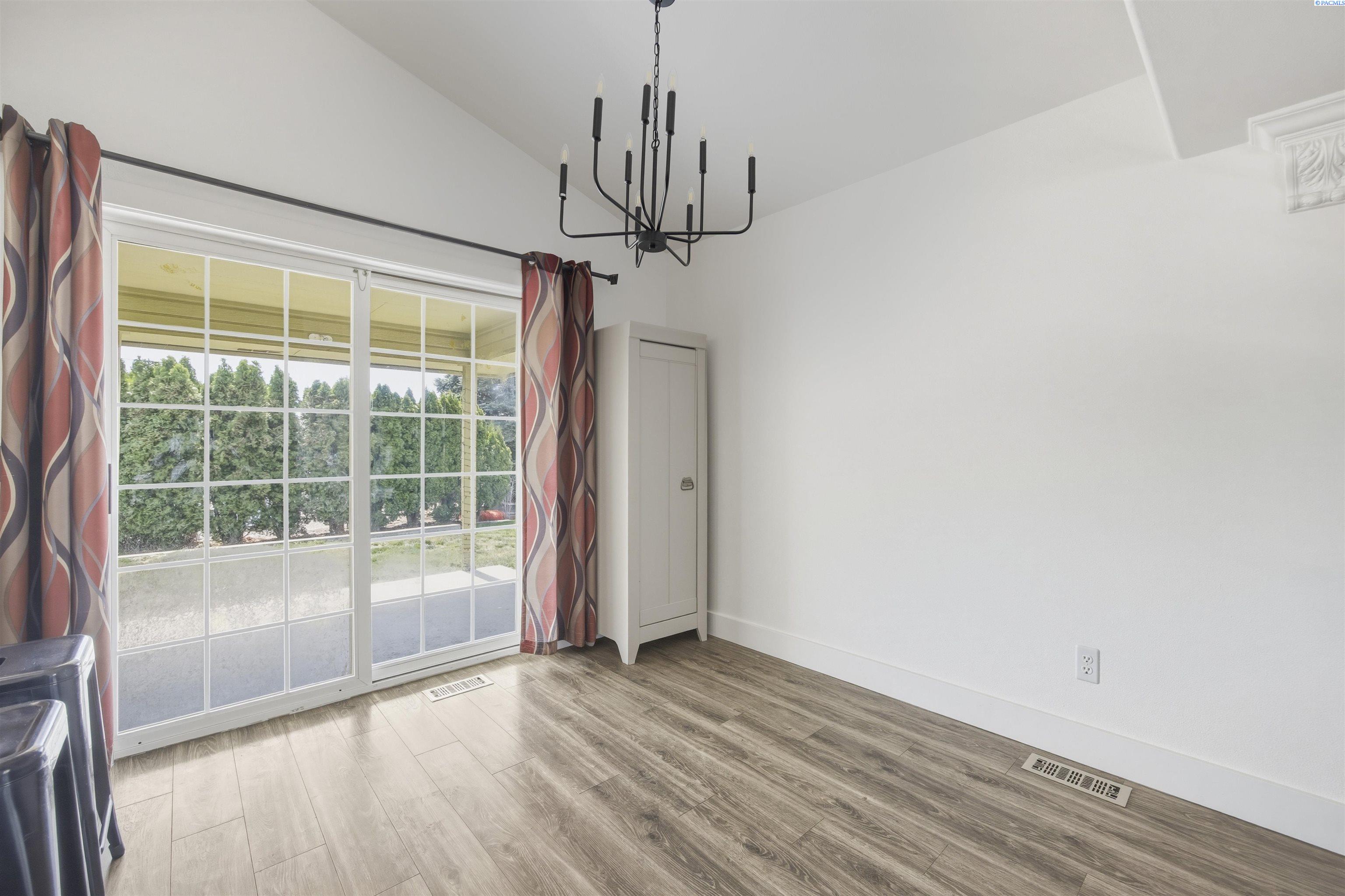 4485 Northlake Drive