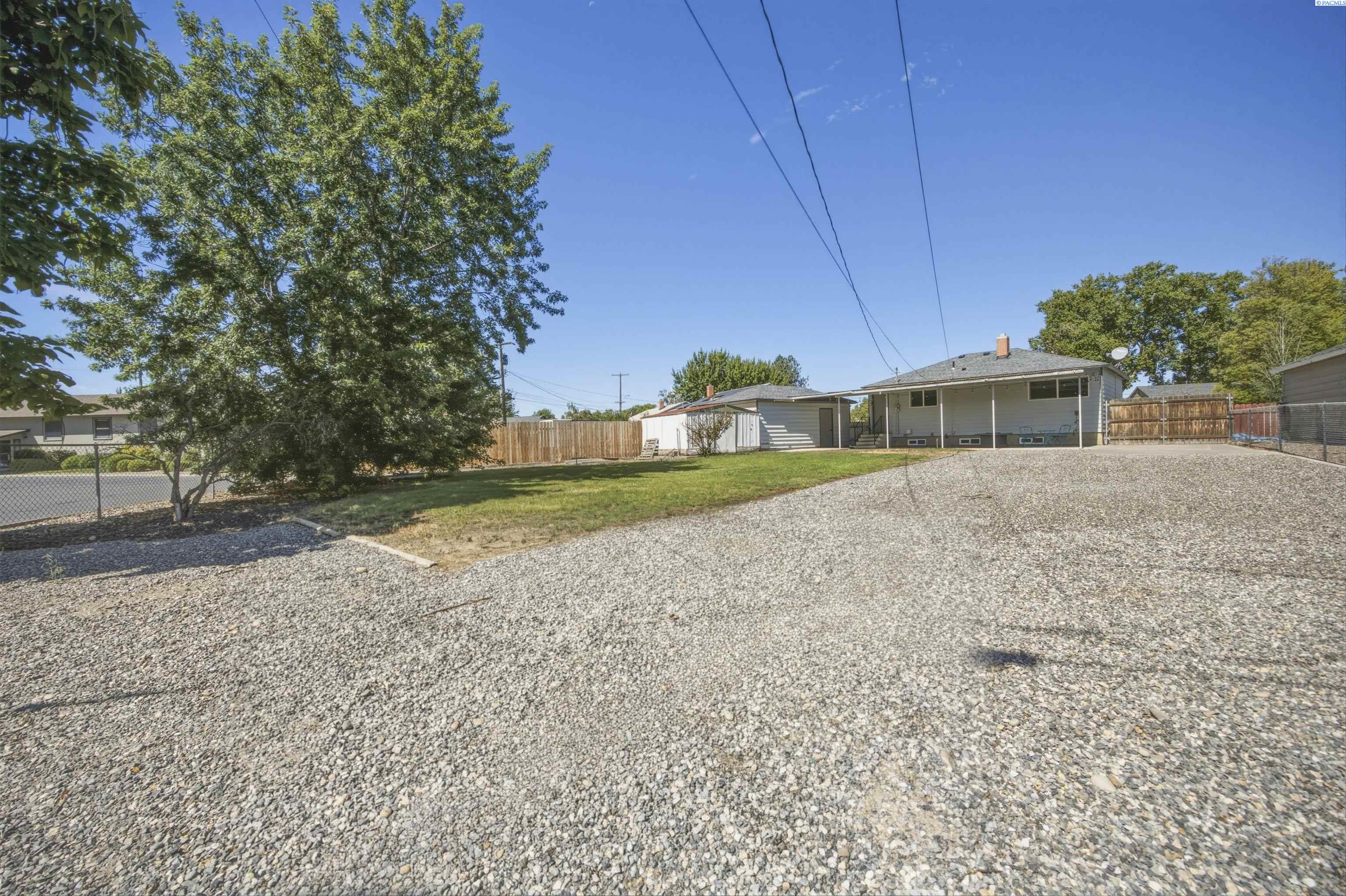 1908 Everest Ave