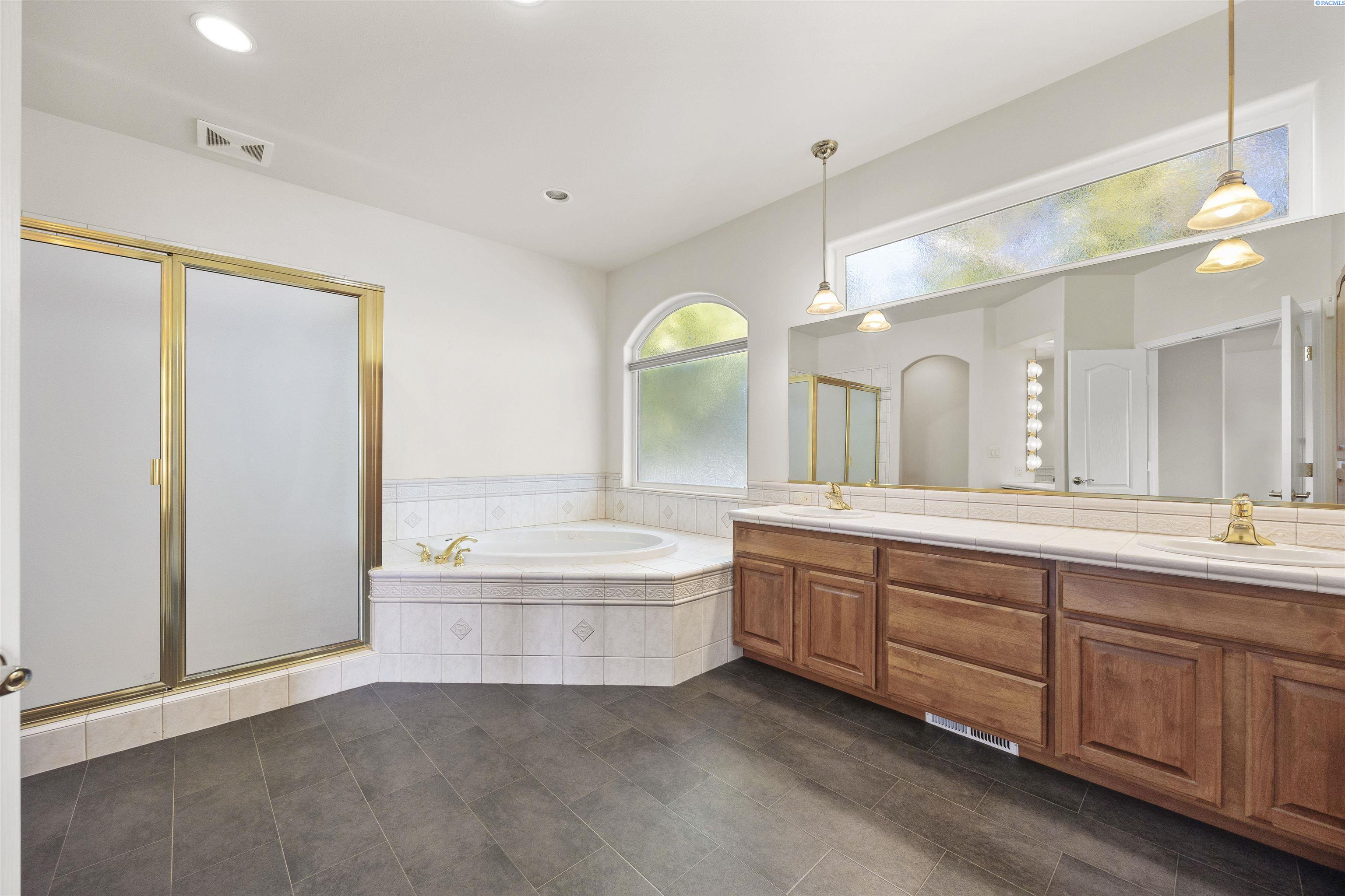 1418 Chardonnay Drive