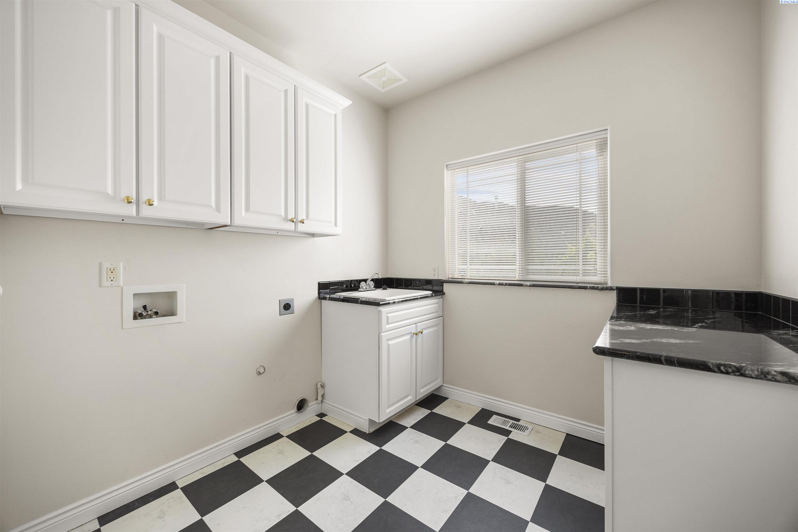 1418 Chardonnay Drive