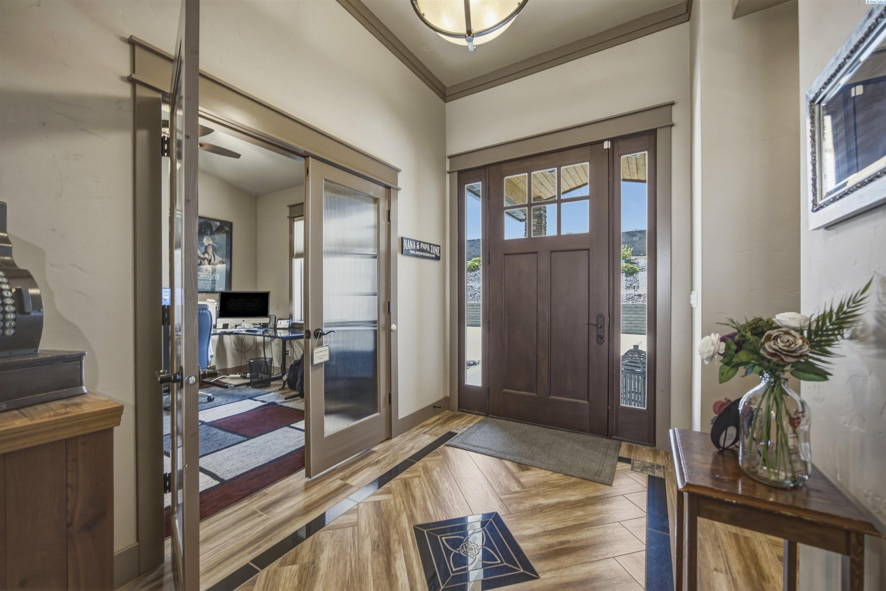 12706 Grandview Lane