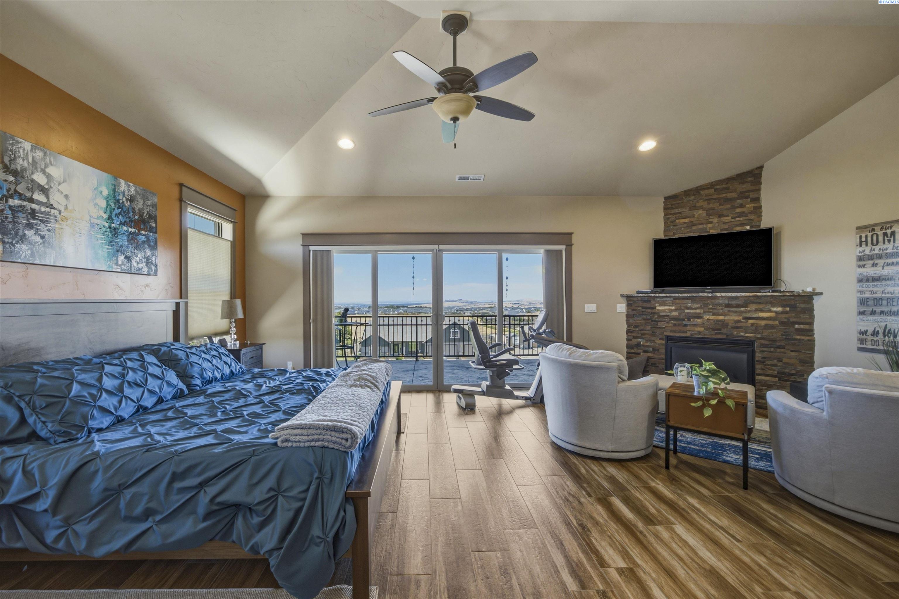 12706 Grandview Lane