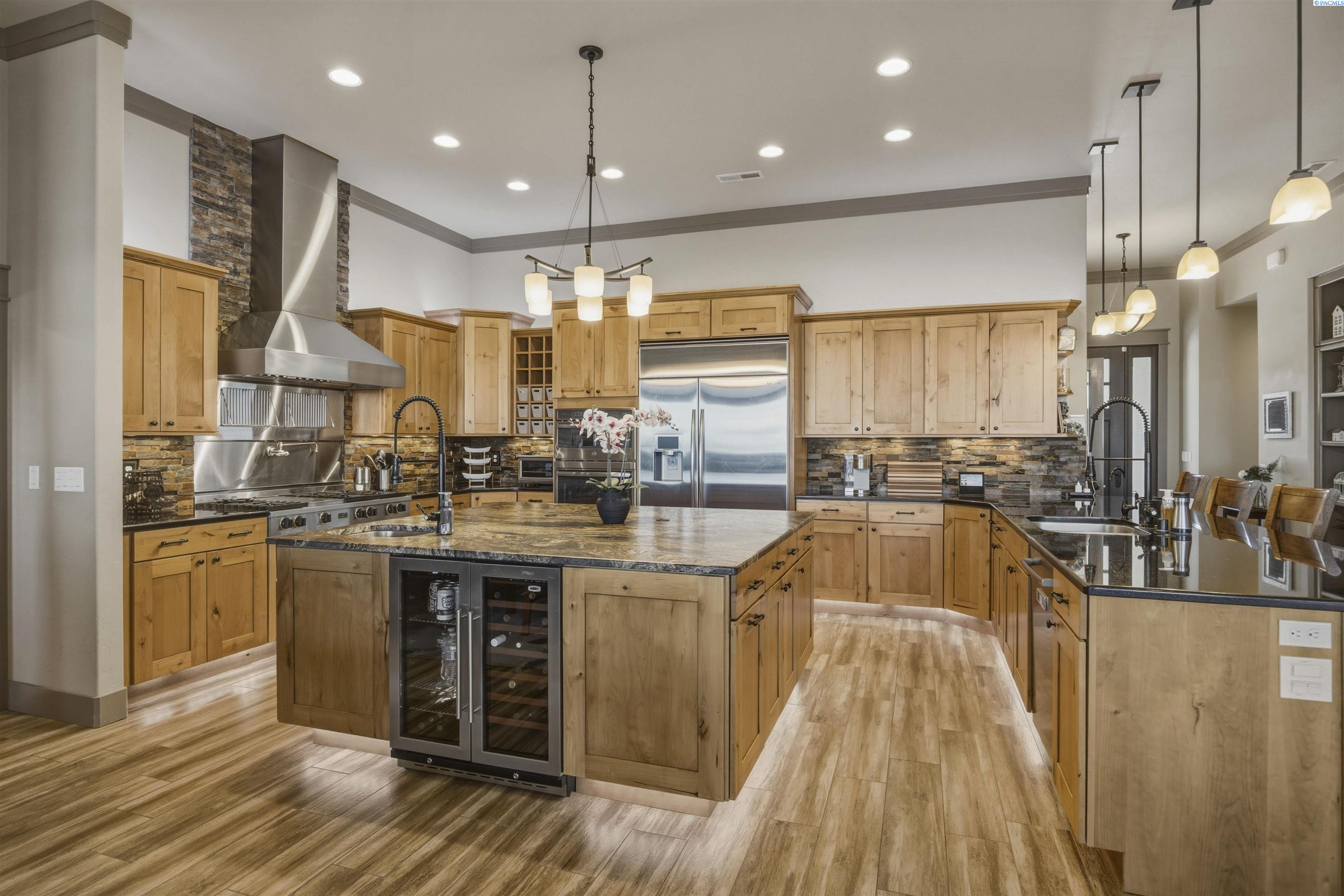 12706 Grandview Lane