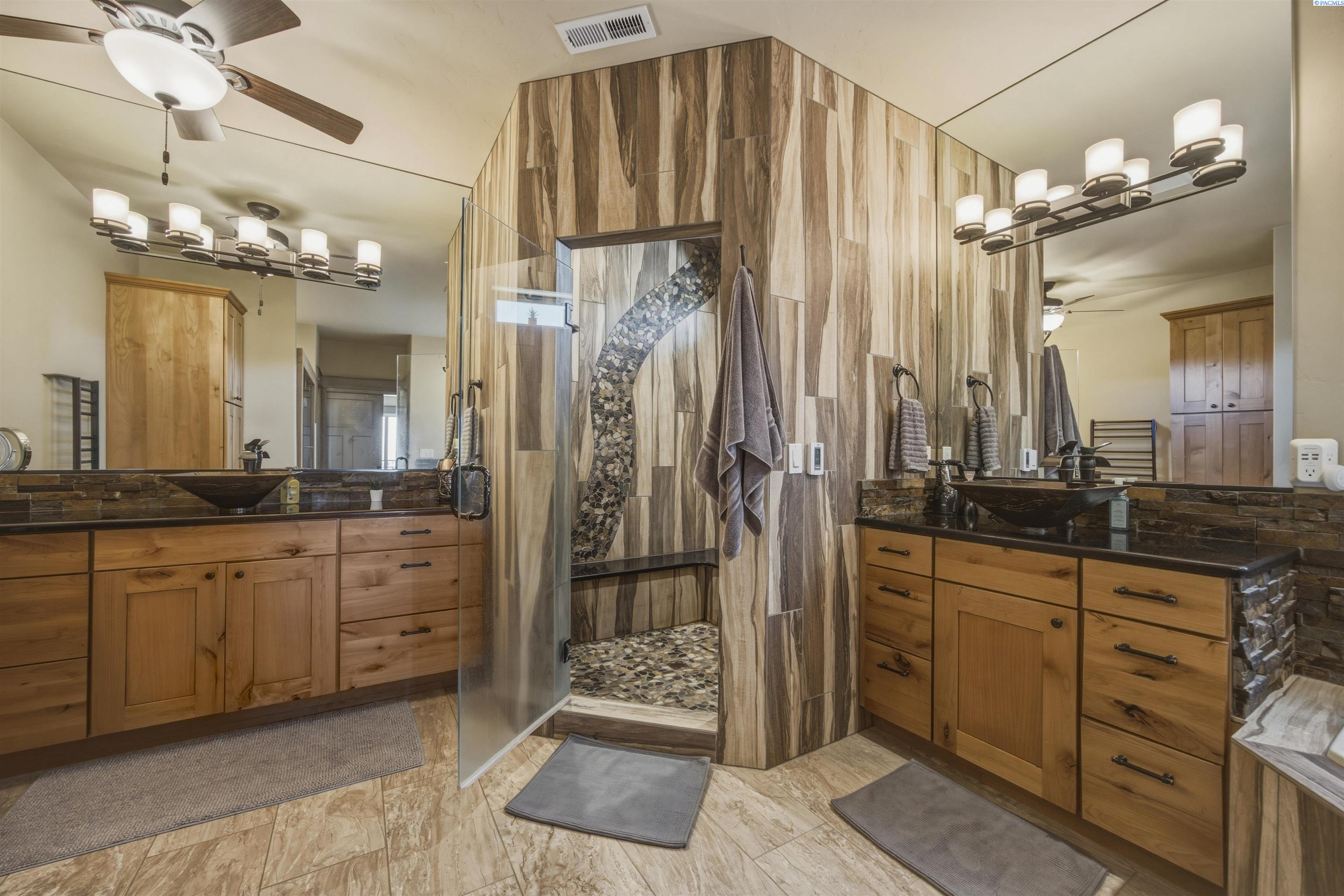 12706 Grandview Lane