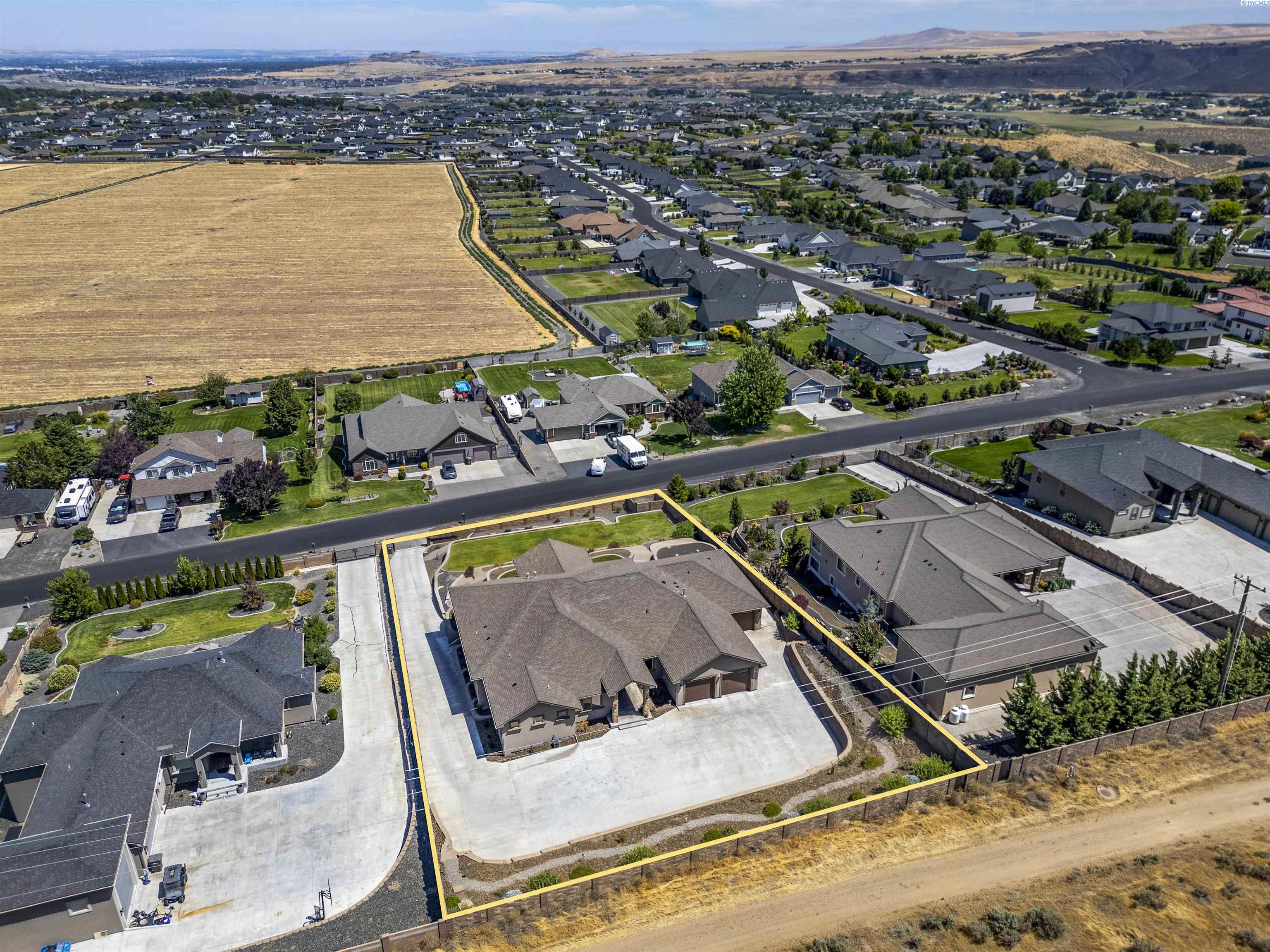 12706 Grandview Lane