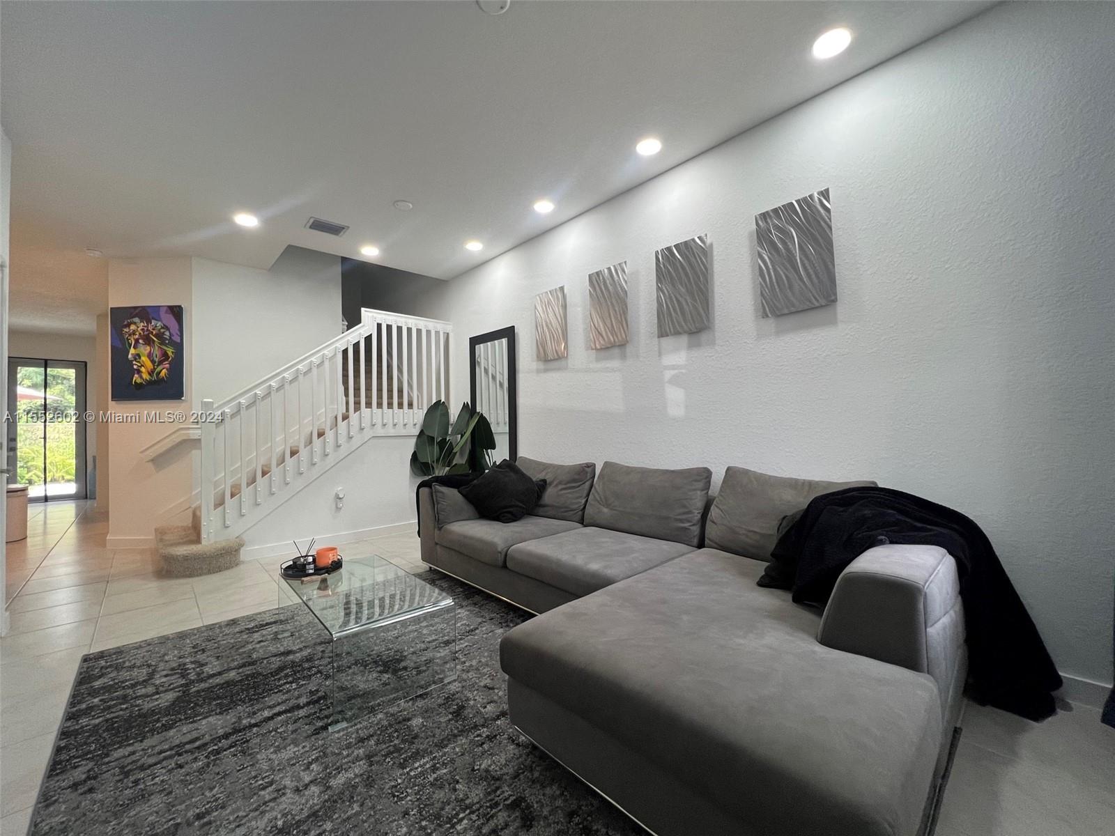1385 NW 208th Ter # 1385