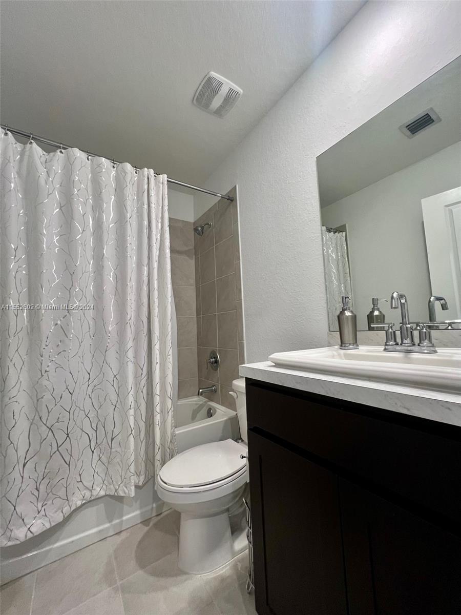 1385 NW 208th Ter # 1385