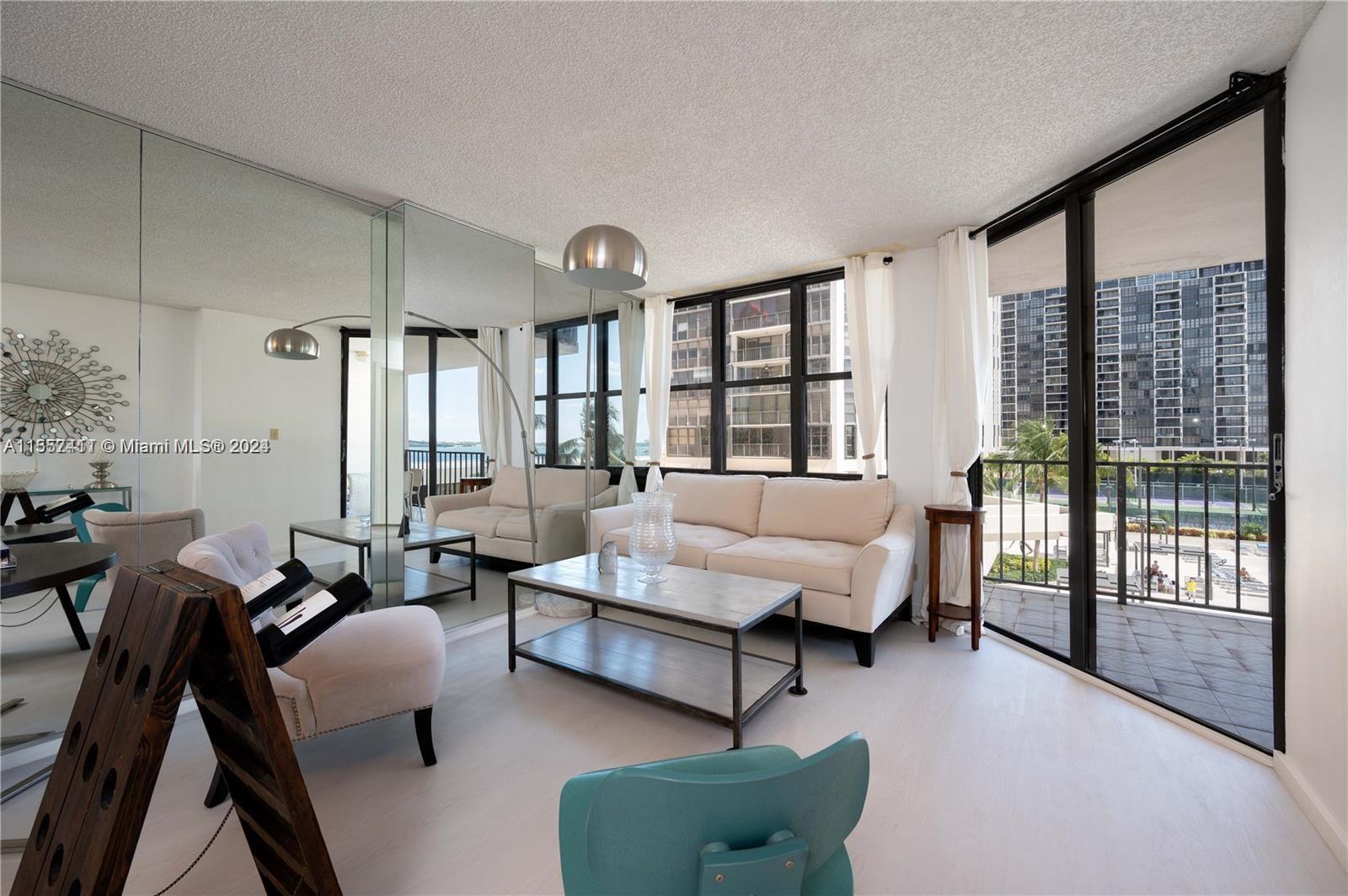 1925 Brickell Ave # 404 Unit: D - 404