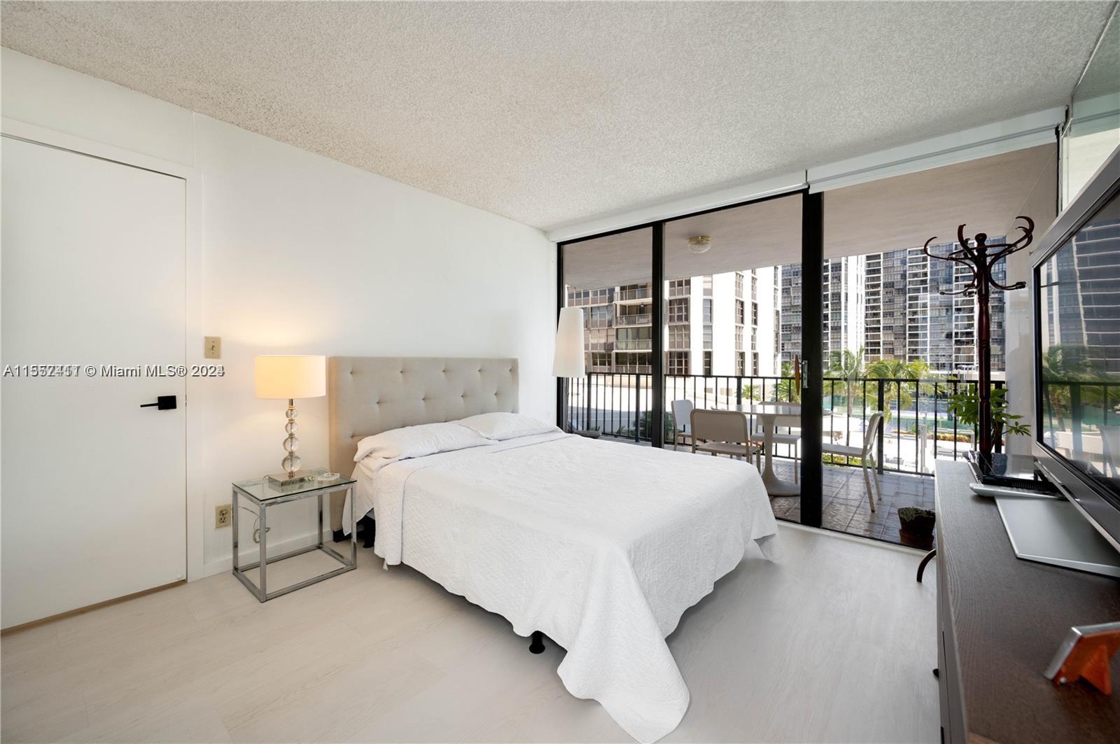 1925 Brickell Ave # 404 Unit: D - 404