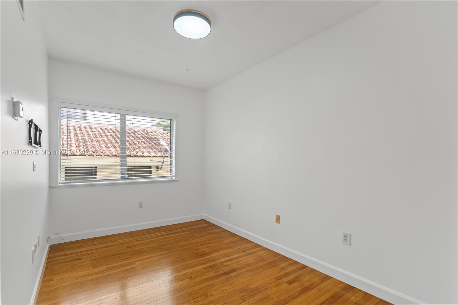 223 Calabria Ave # 9