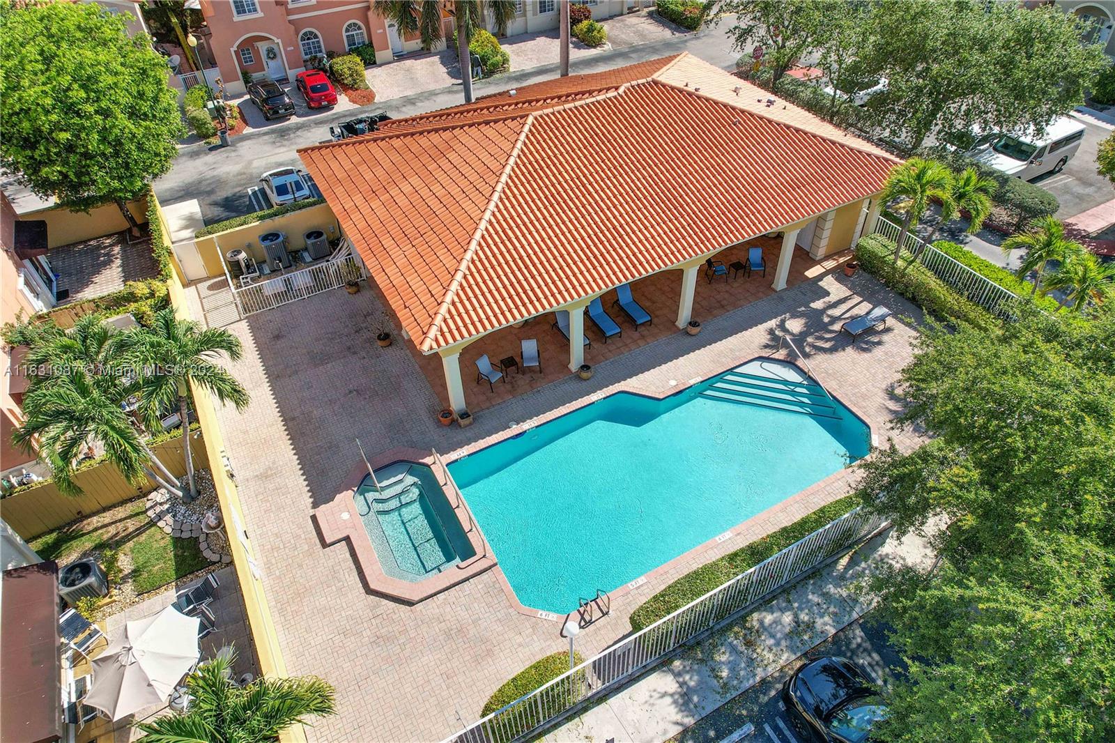 7752 SW 94th Ter