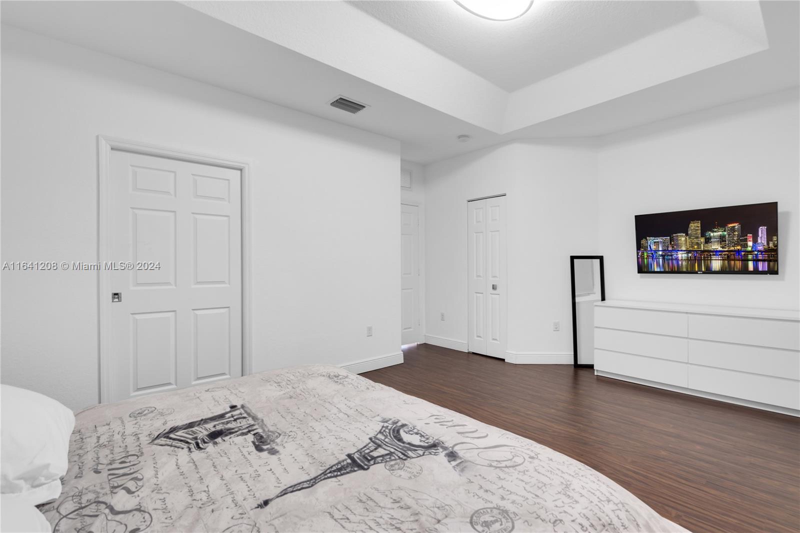 11250 NW 43rd Ter