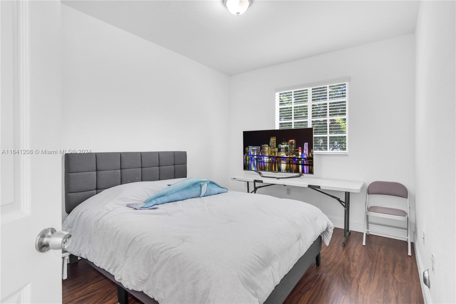 11250 NW 43rd Ter