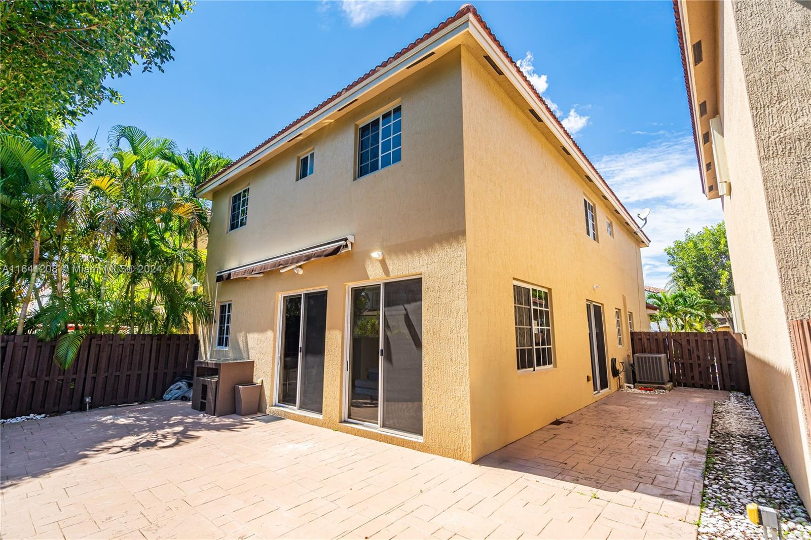 11250 NW 43rd Ter