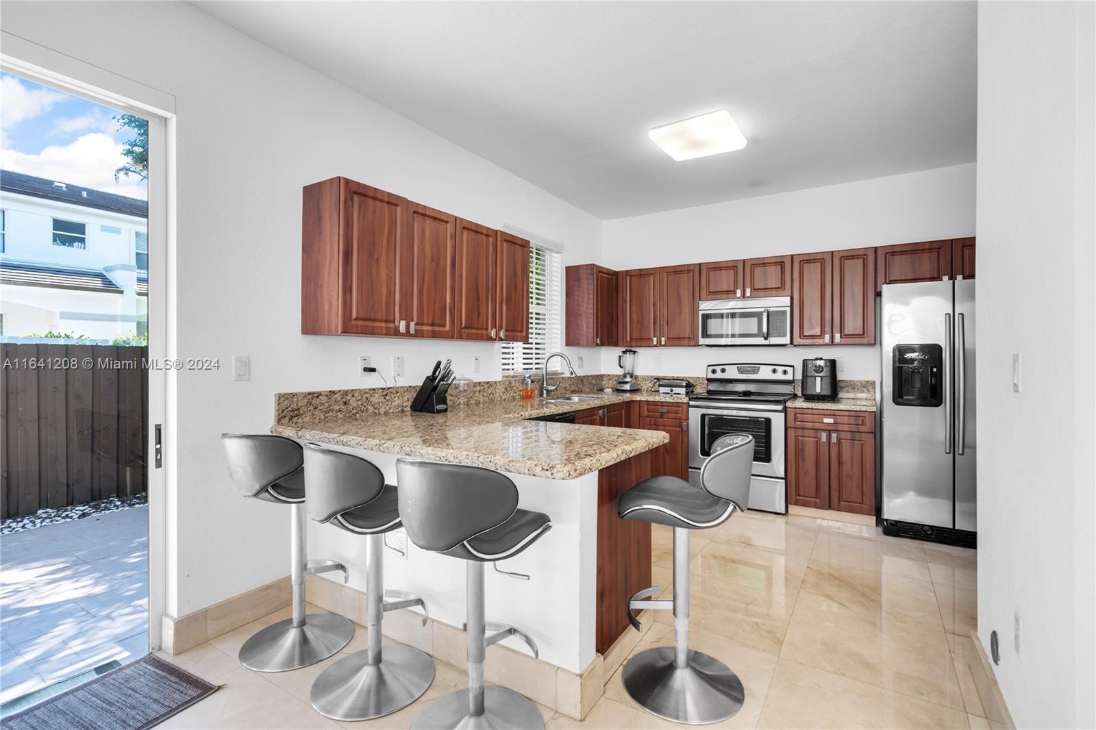 11250 NW 43rd Ter
