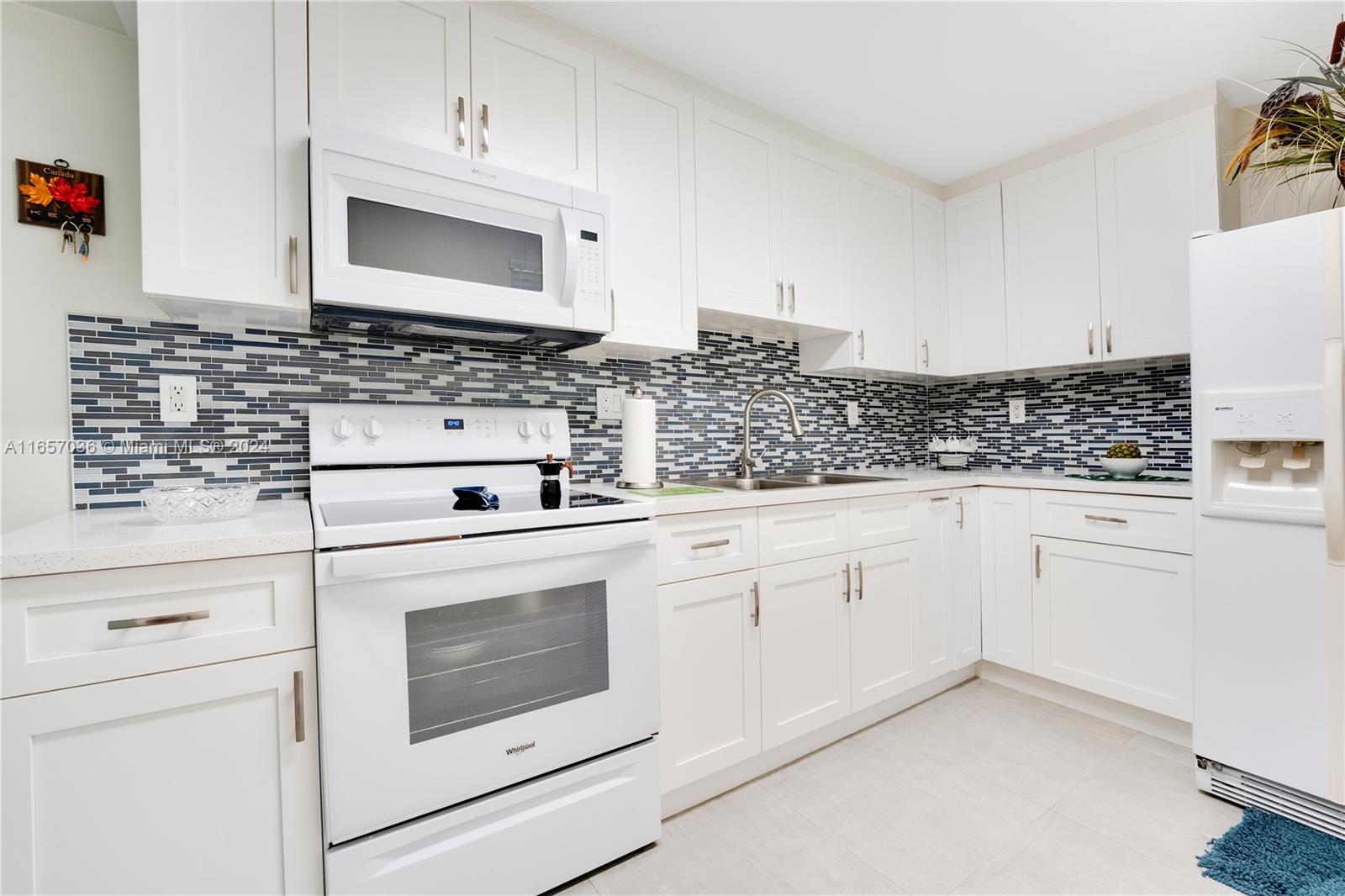 9260 Fontainebleau Blvd # 102