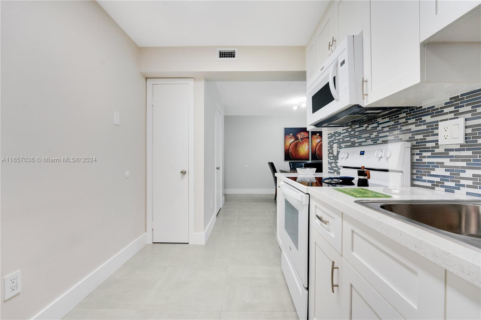 9260 Fontainebleau Blvd # 102