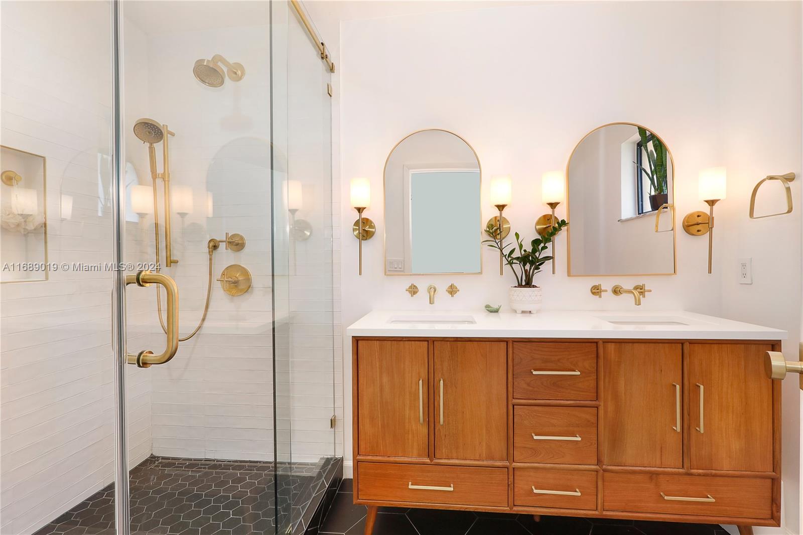 10141 Costa Del Sol Blvd # 58 Unit: F-58