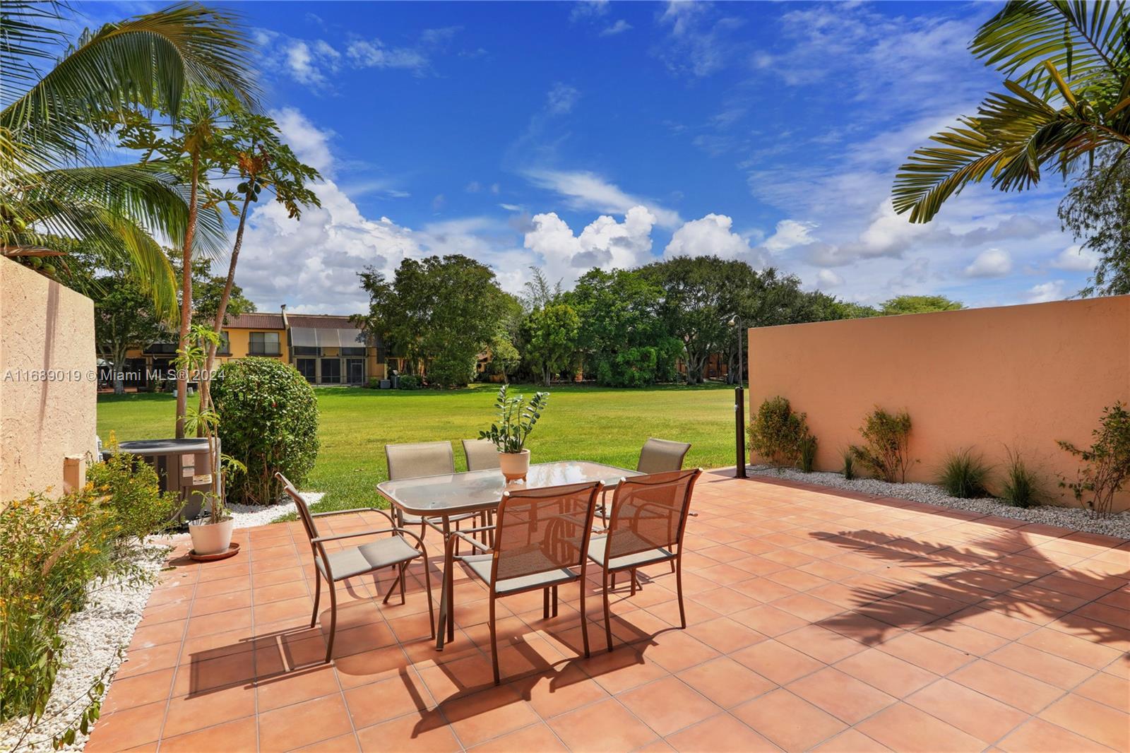 10141 Costa Del Sol Blvd # 58 Unit: F-58