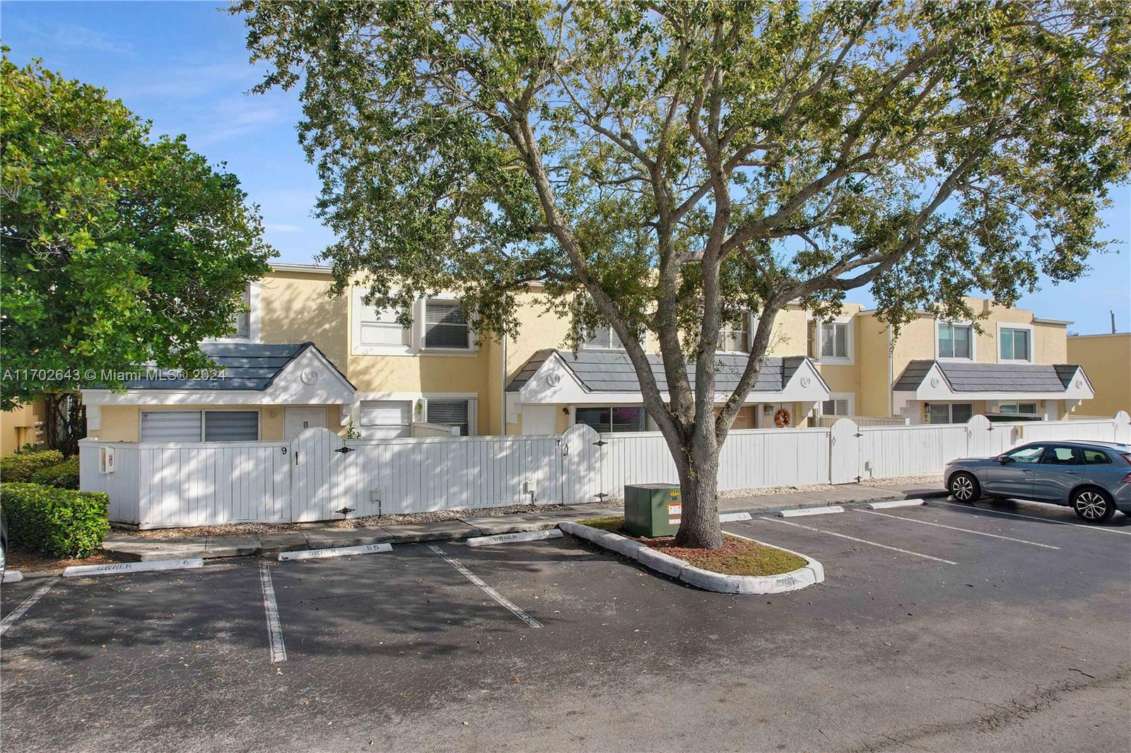 4520 SW 68th Ct Cir # 5 Unit: 27-5