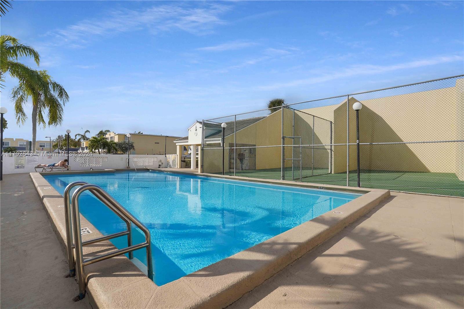 4520 SW 68th Ct Cir # 5 Unit: 27-5